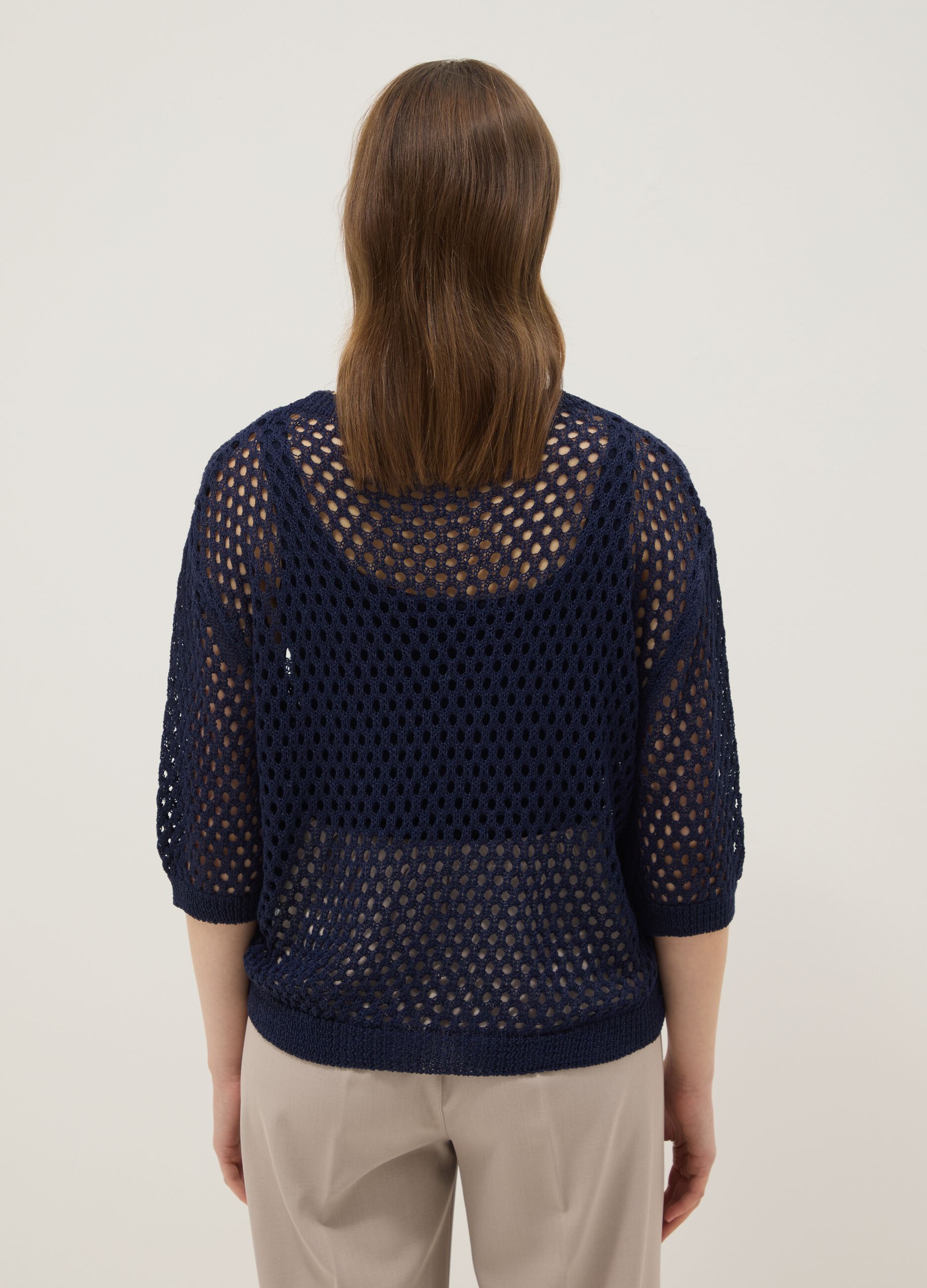 Pull bleu ajour&eacute; &agrave; manches trois-quarts