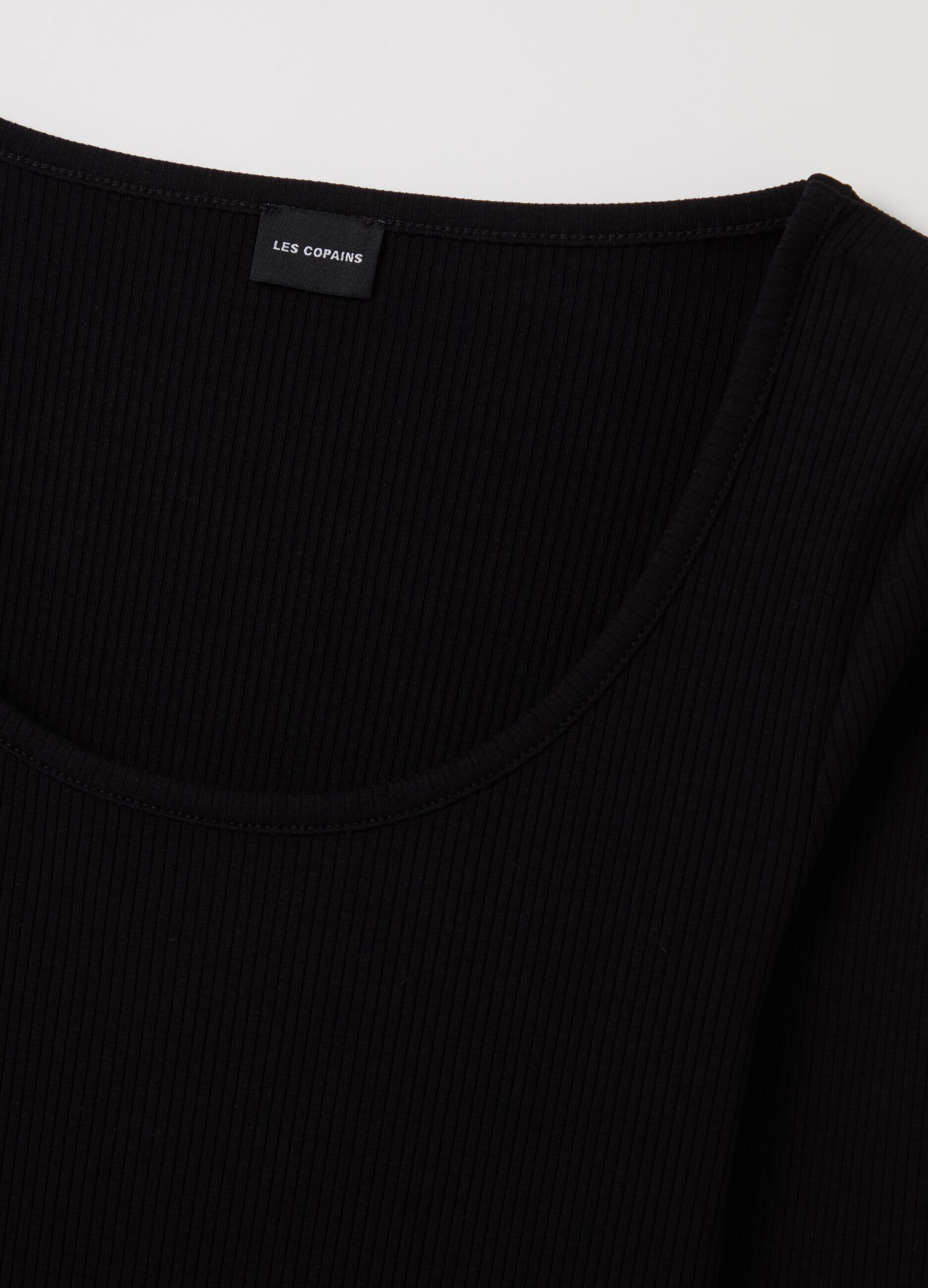 Ribbed T-shirt with long sleeves
