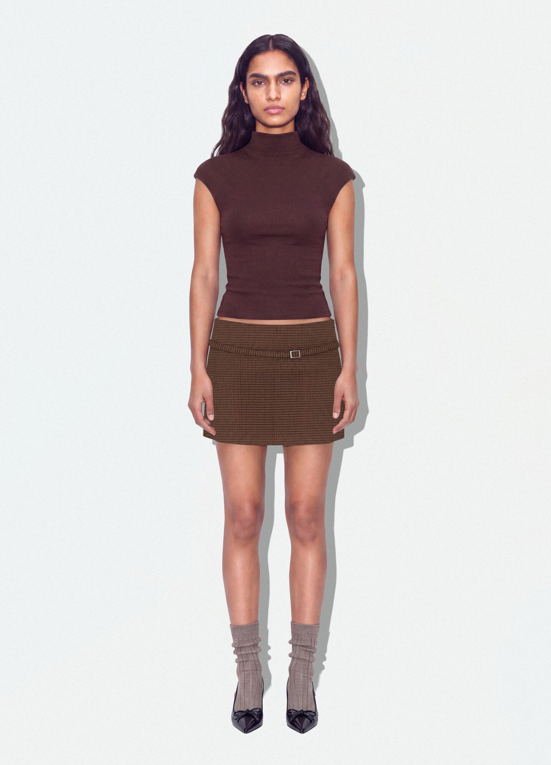 Brown fitted modal and stretch cotton T-shirt with mock neck