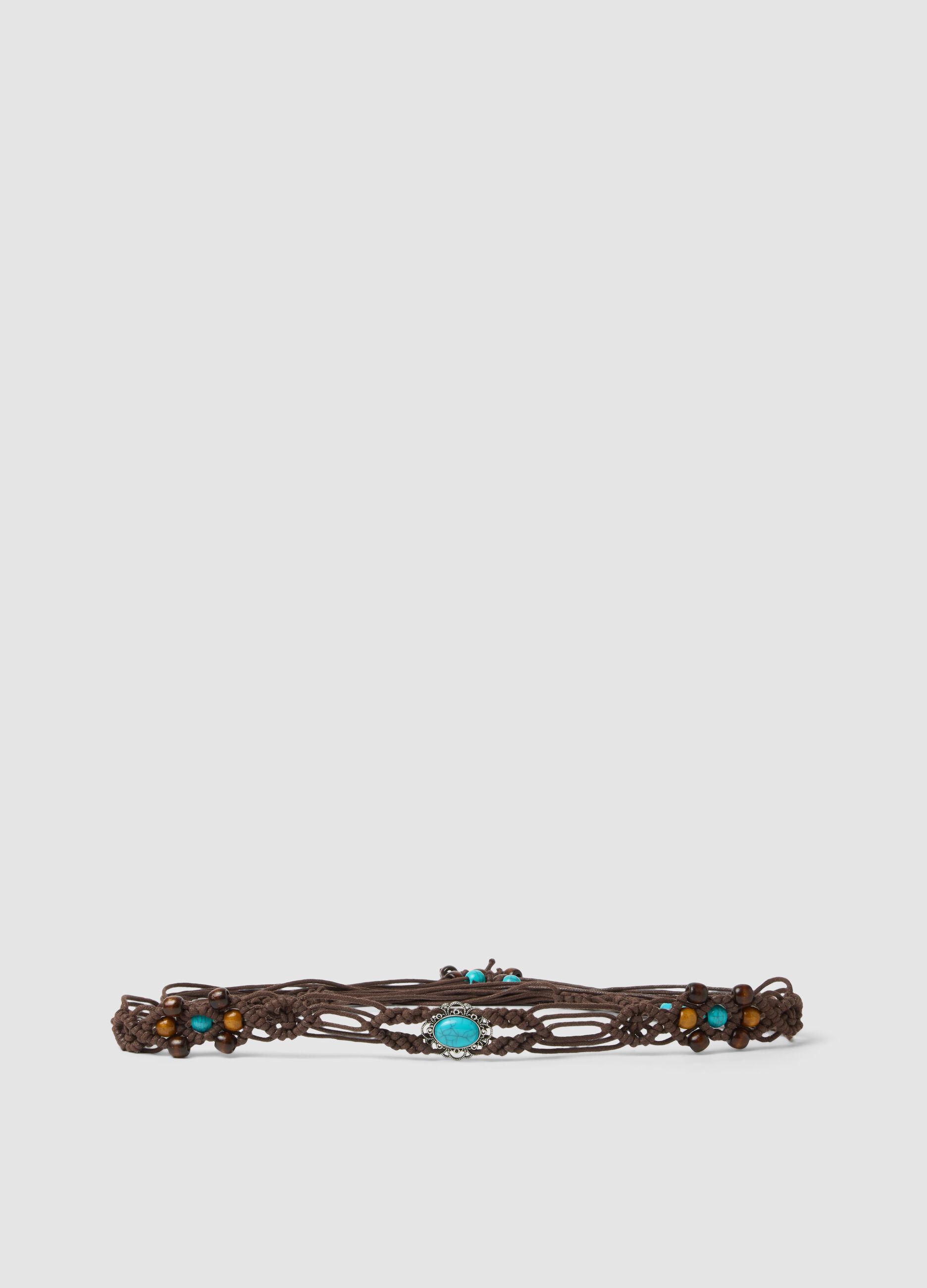 Cintur&oacute;n marr&oacute;n trenzado con cuentas y piedras decorativas