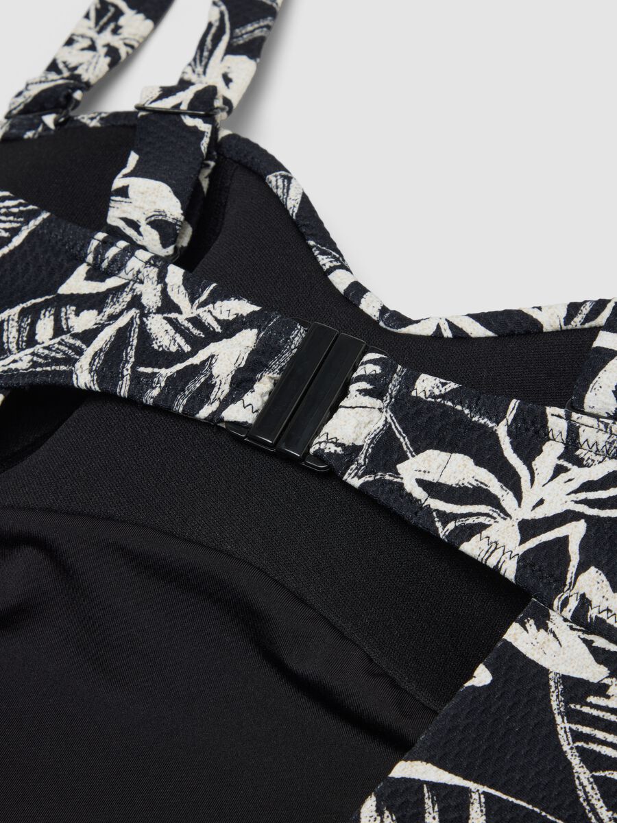 &Omicron;&lambda;ό&sigma;&omega;&mu;&omicron; &mu;&alpha;&gamma;&iota;ό &pi;&omicron;&lambda;ύ&chi;&rho;&omega;&mu;&omicron; &alpha;&pi;ό &epsilon;&lambda;&alpha;&sigma;&tau;&iota;&kappa;ό ύ&phi;&alpha;&sigma;&mu;&alpha; &mu;&epsilon; &phi;&lambda;&omicron;&rho;ά&lambda; &mu;&omicron;&tau;ί&beta;&omicron;_5