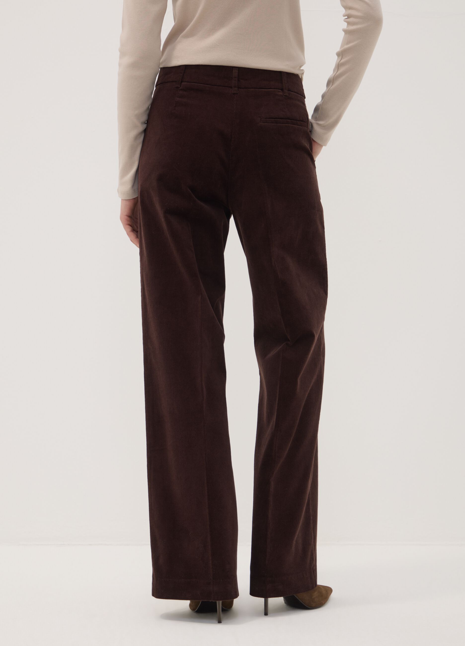 Cal&ccedil;as The Iconic Pants castanhas em algod&atilde;o el&aacute;stico canelado, corte straight