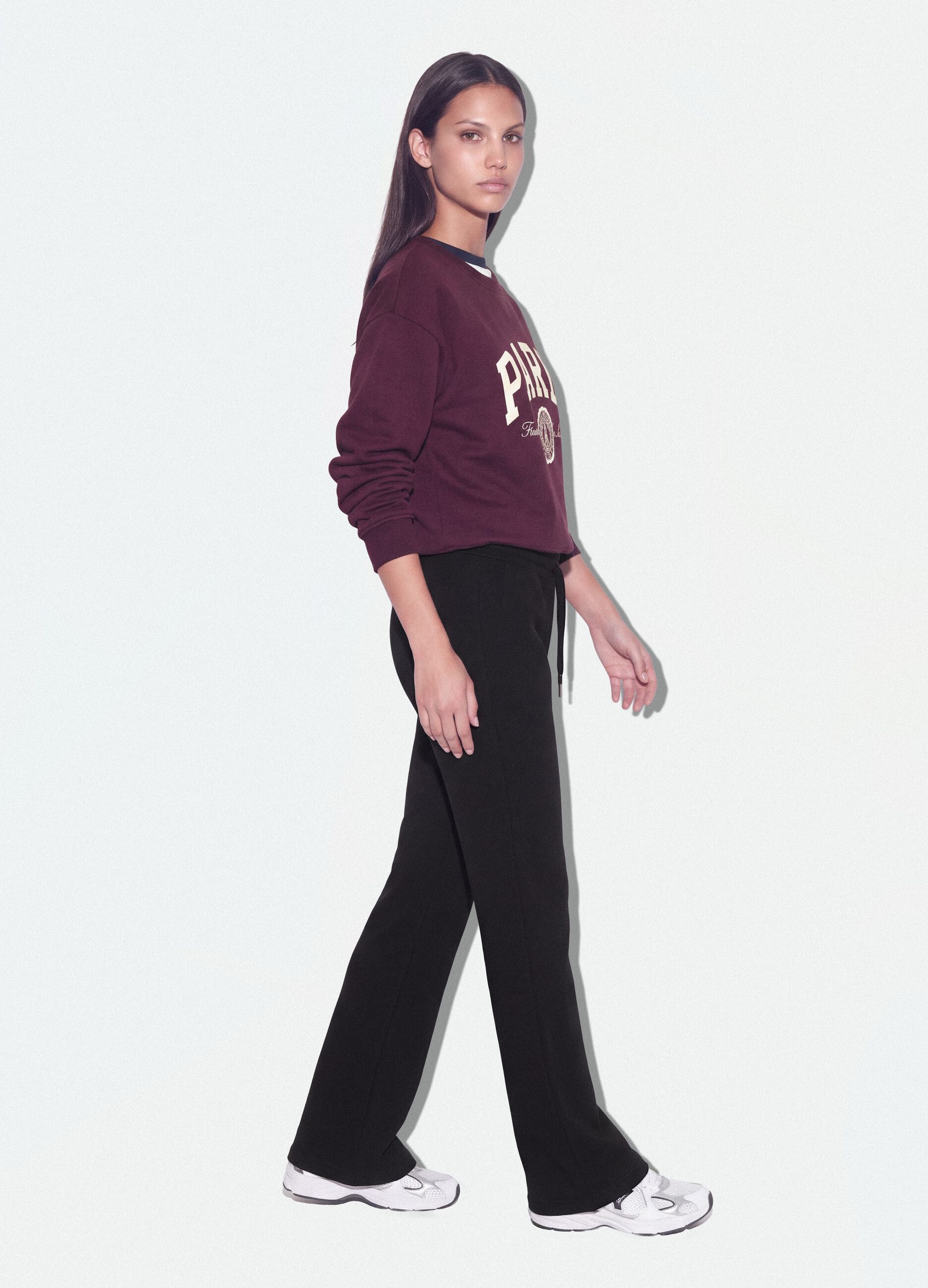 Blaue Flare-Jogger aus elastischer Bio-Baumwolle