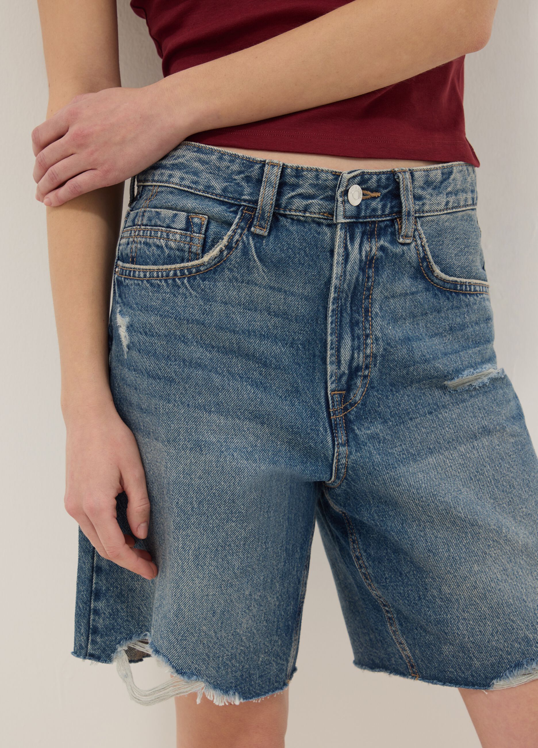 Reine Baumwoll-Denim-Shorts in Blau mit Straight Fit