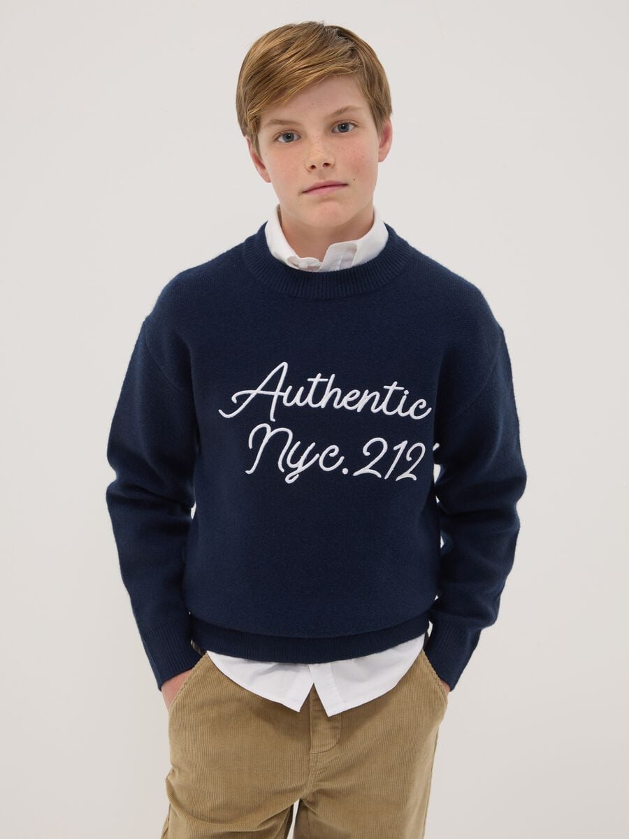 Navy blue crew-neck jumper with embroidered lettering_1