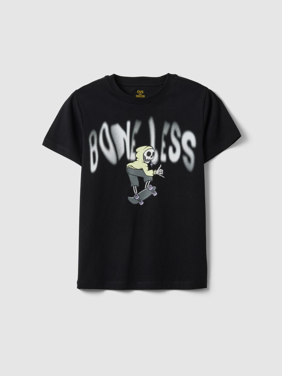 T-shirt preta de algod&atilde;o puro para rapaz regular fit com estampado_3