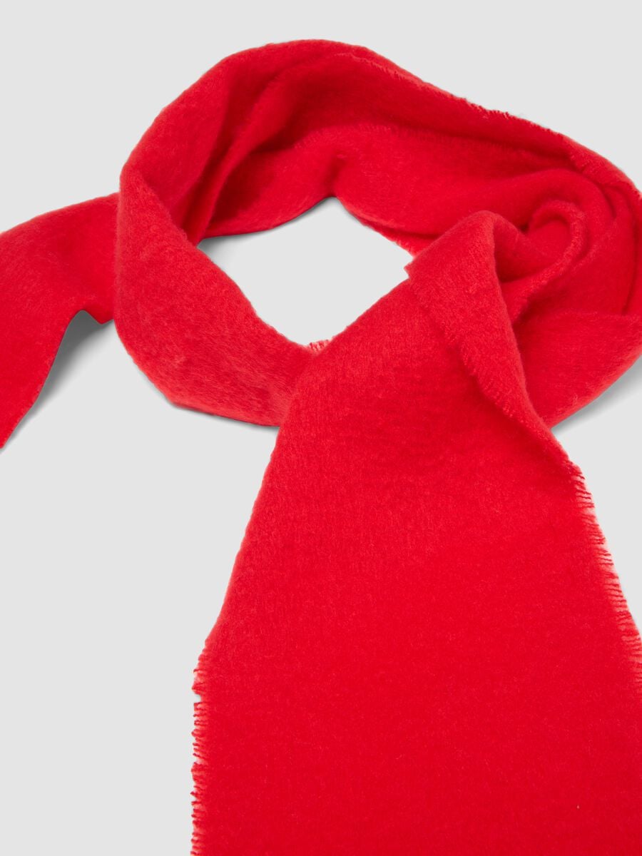 Soft red scarf with fringes_1