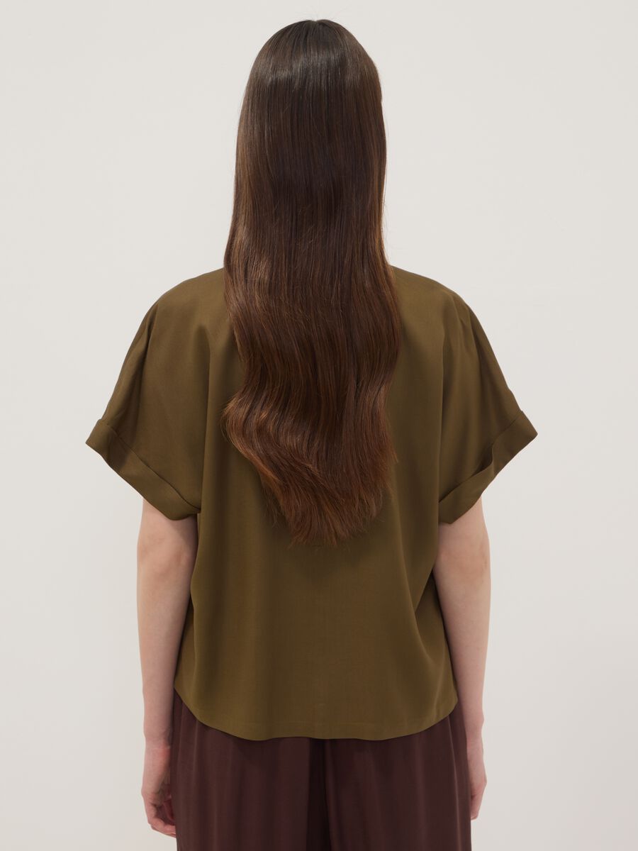 Green short-sleeve pure viscose shirt with oversized fit_4