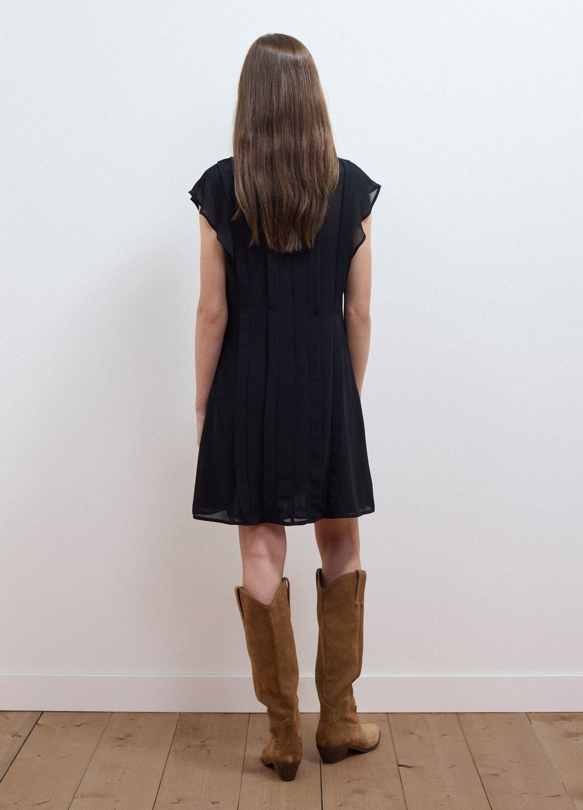 Black relaxed-fit dress with short ruffle sleeves
