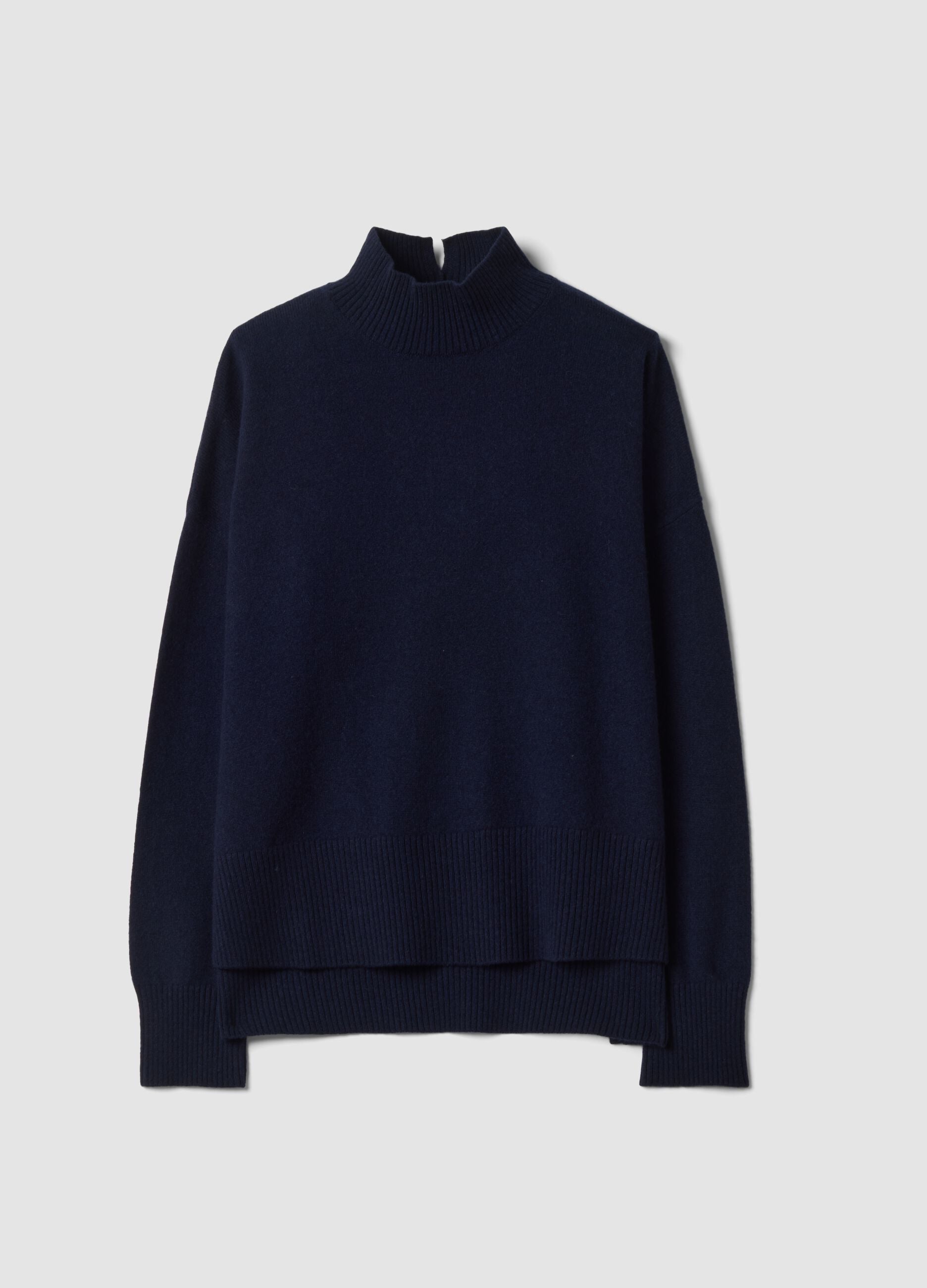 Blauer Pullover aus reiner Wolle mit Stehkragen, Oversized-Fit