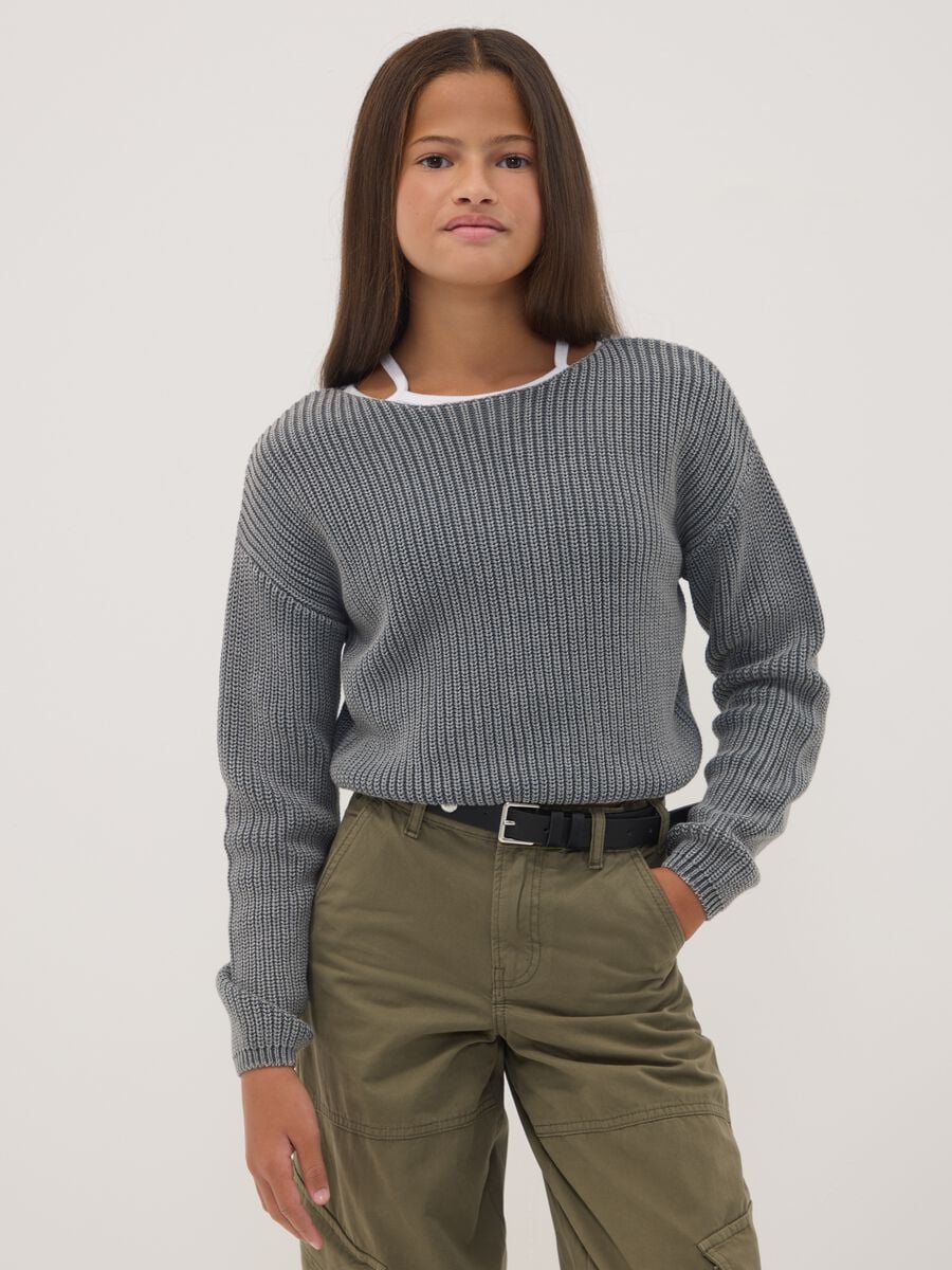 Grey ribbed pure cotton boat-neck top for girls_0