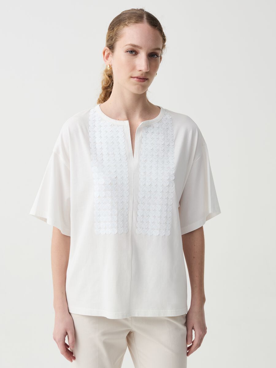 T-shirt with sequins and kimono sleeves_0