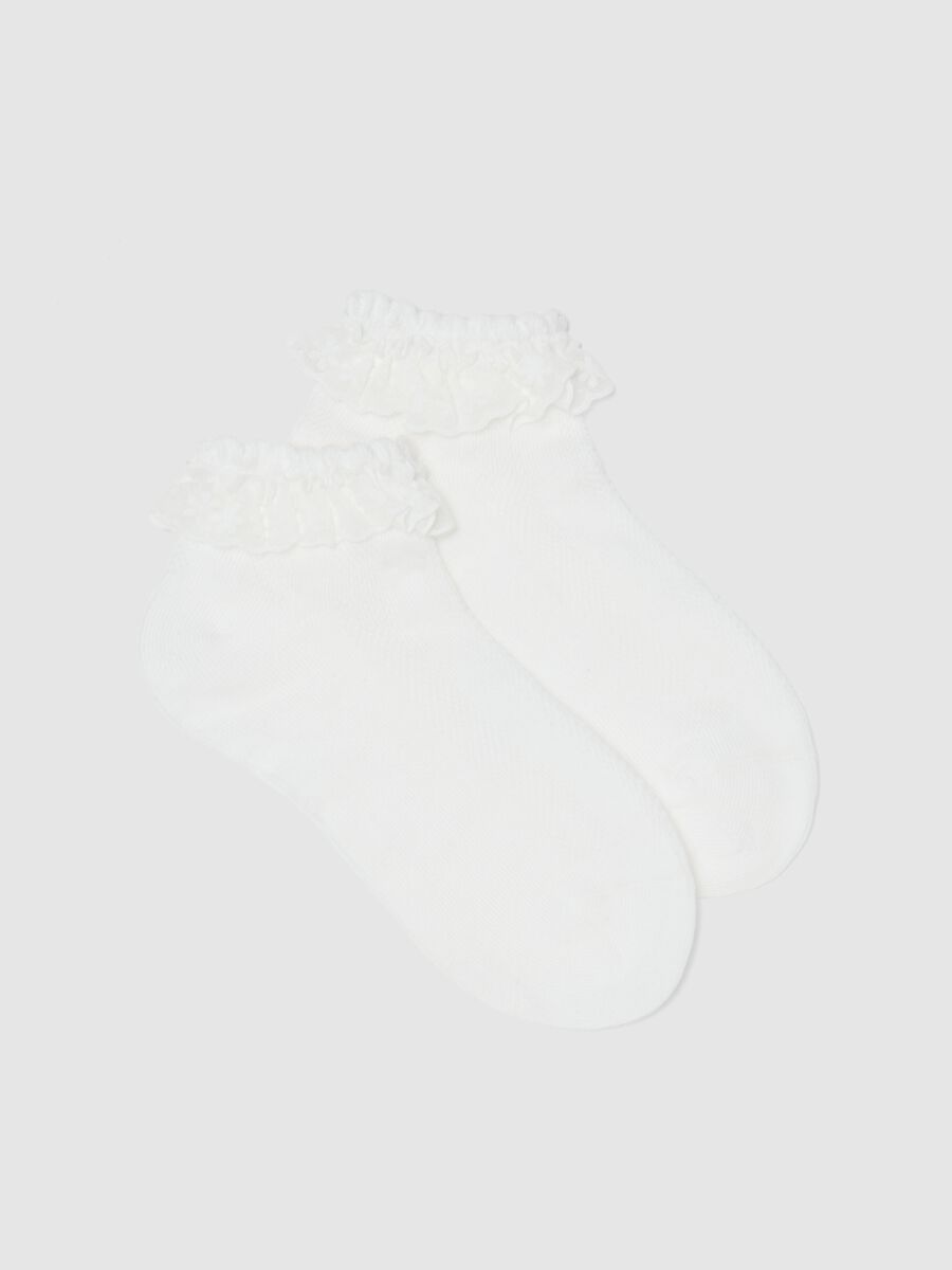 Calcetines cortos blancos para ni&ntilde;a de algod&oacute;n el&aacute;stico con volante_0