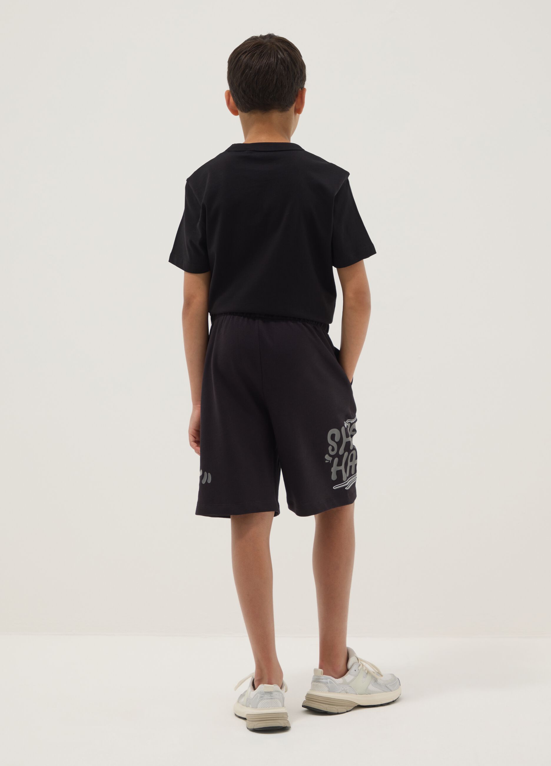 Black pure cotton shorts with elasticated waistband