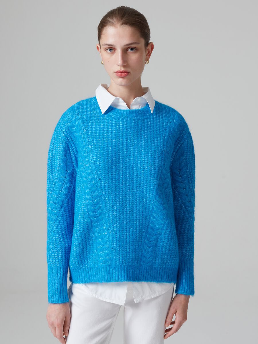 Ribbed pullover with round neck_1