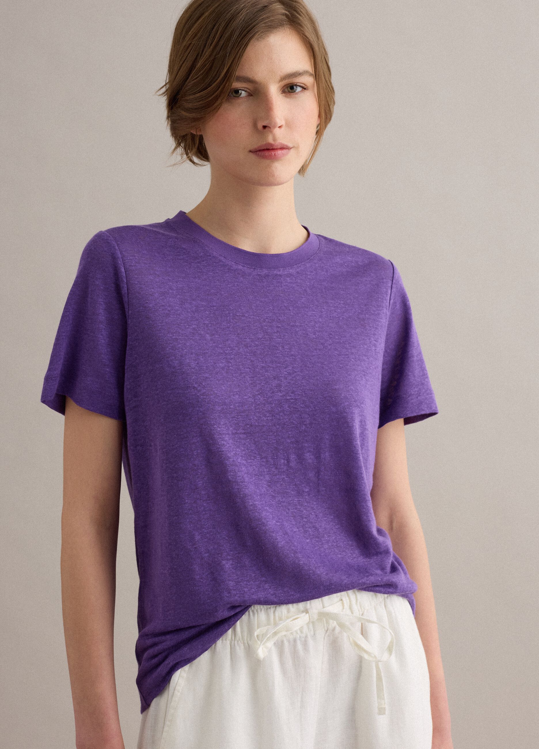 Violettes T-Shirt aus reinem Leinen mit kurzen &Auml;rmeln, Regular Fit