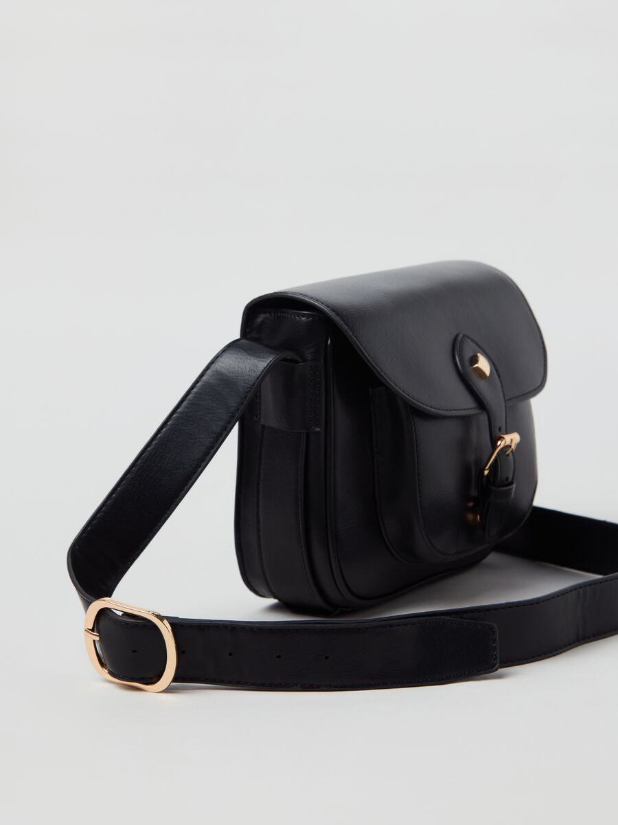 Bucket bag with shoulder strap_1