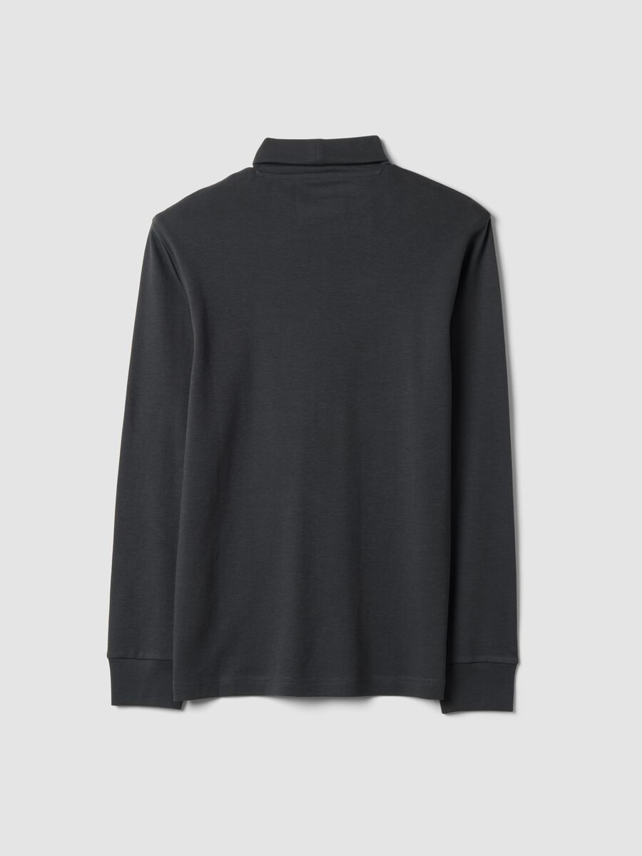 T-shirt grigia in puro cotone con dolcevita_2