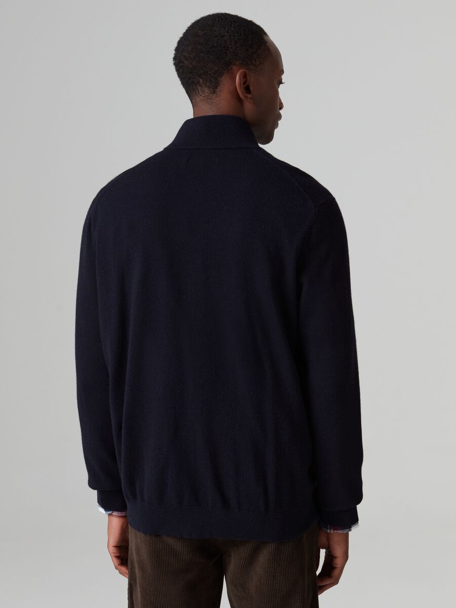 Full-zip cardigan in viscose, wool and cashmere_2
