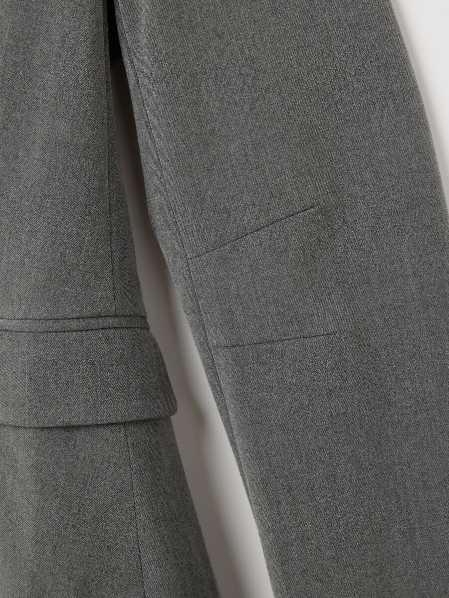 Grey slim fit blazer with lapel and button_5