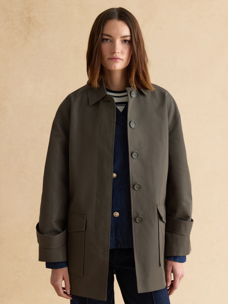 Trench verde em mistura de algod&atilde;o com cinto, corte regular_1