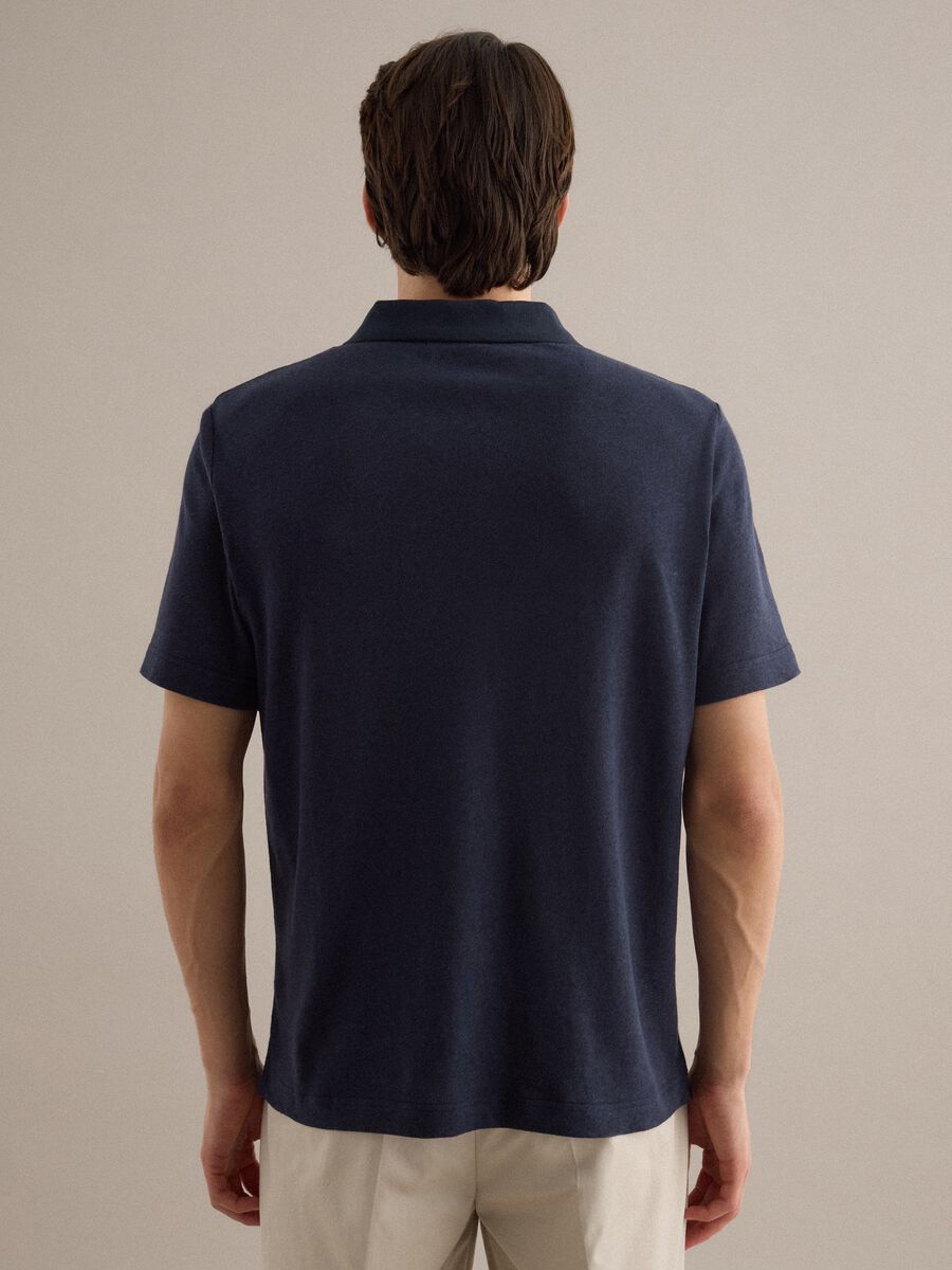 Blue regular fit linen-cotton blend polo_3