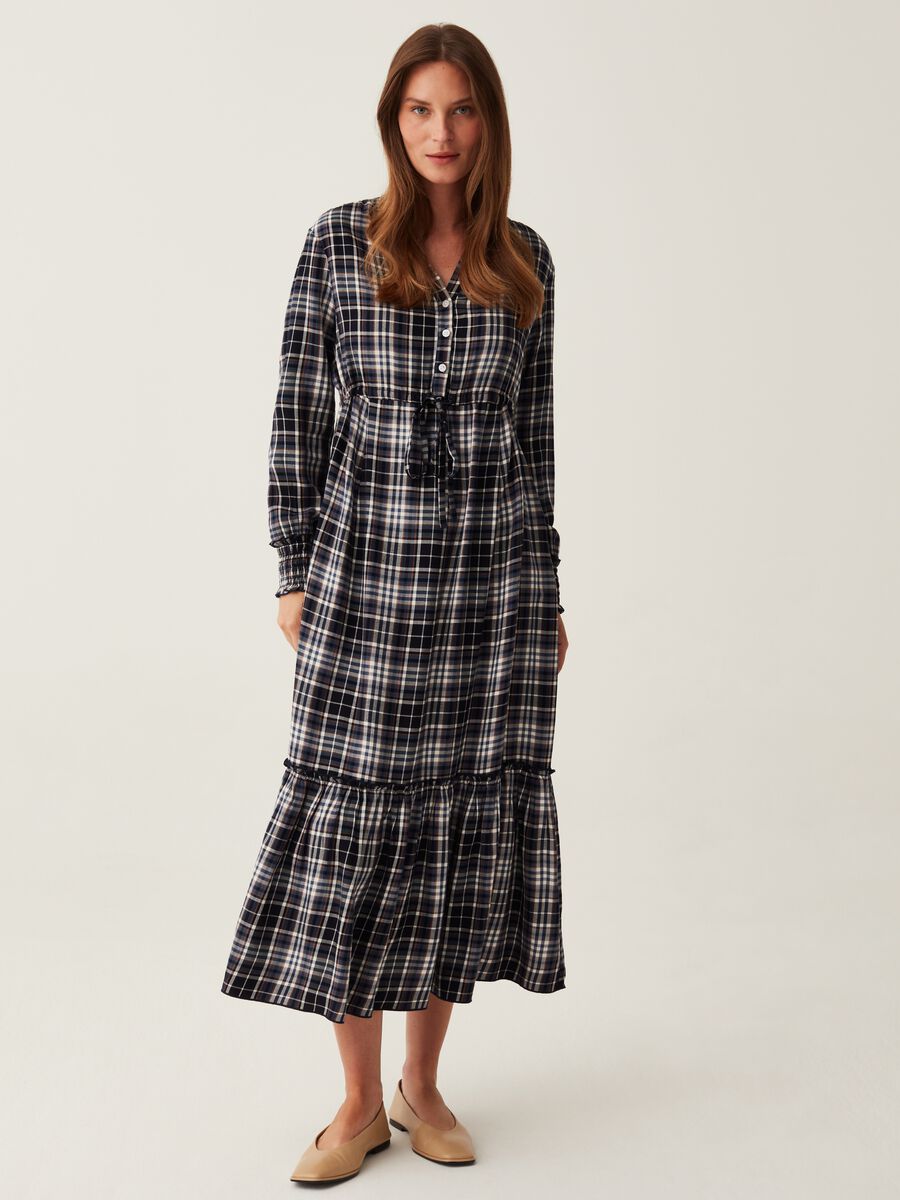 Long maternity dress in check flannel_1