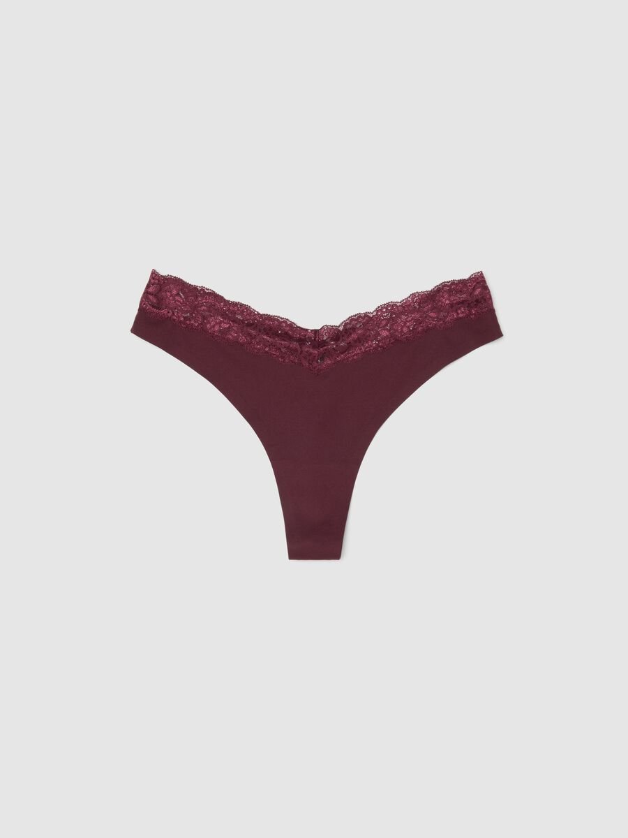 Red regular fit thong with lace details_4