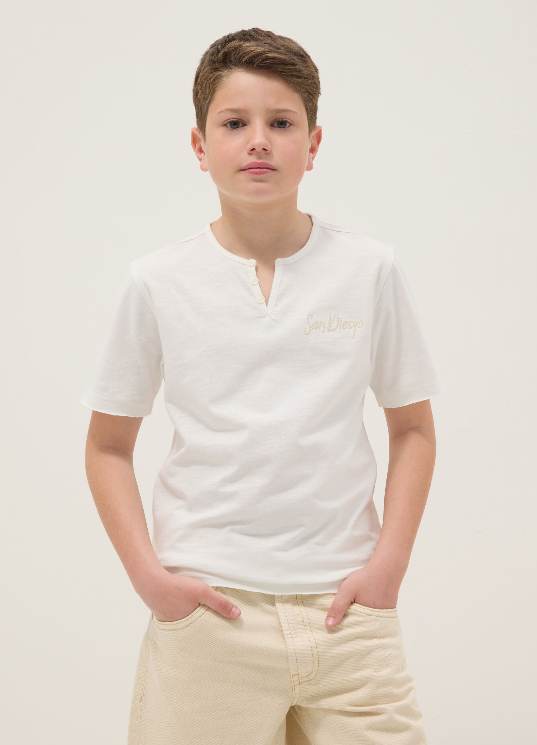Boys' white pure cotton polo with serafino collar, regular fit
