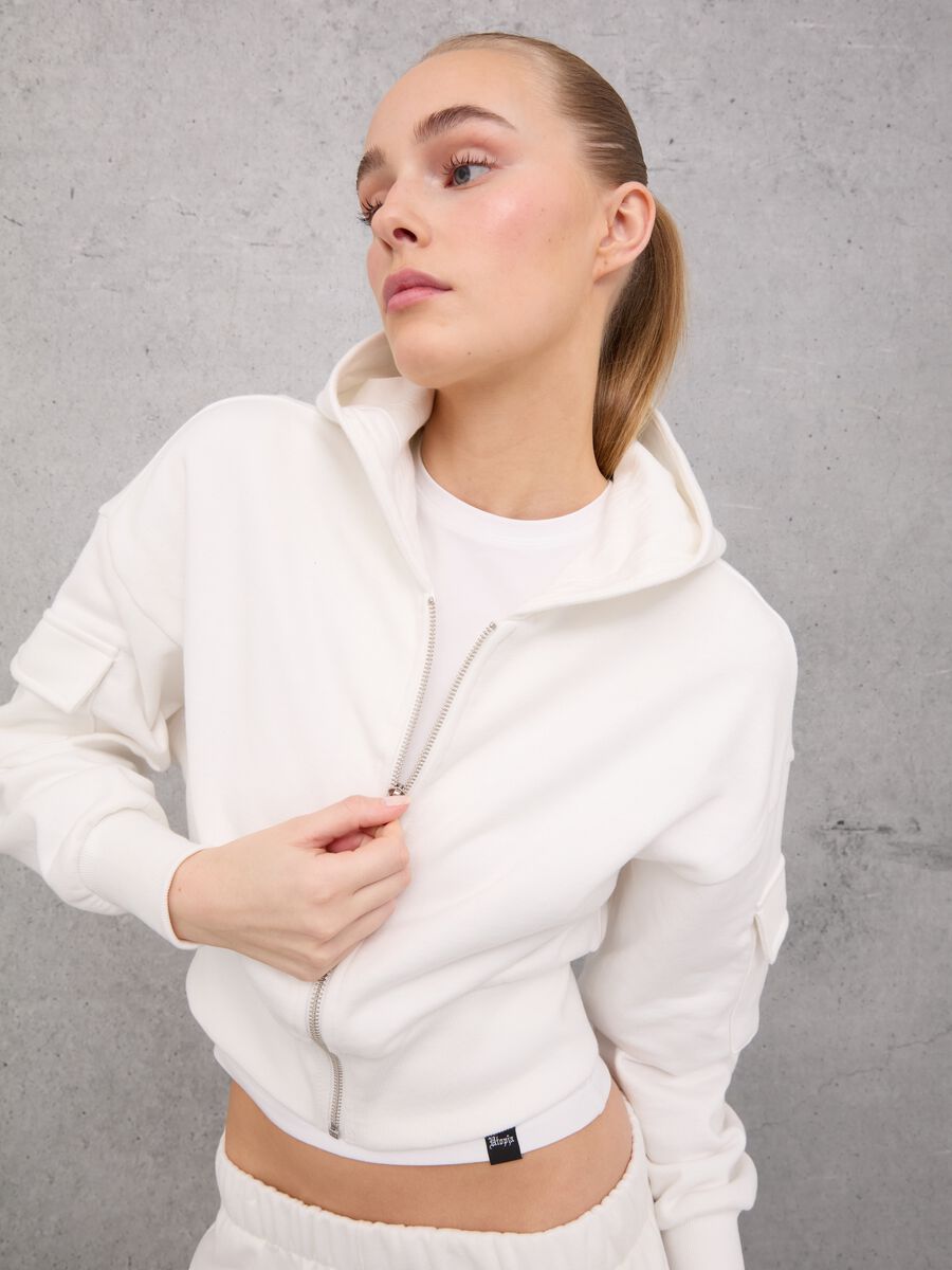 Crop Cargo Zip Hoodie White_4