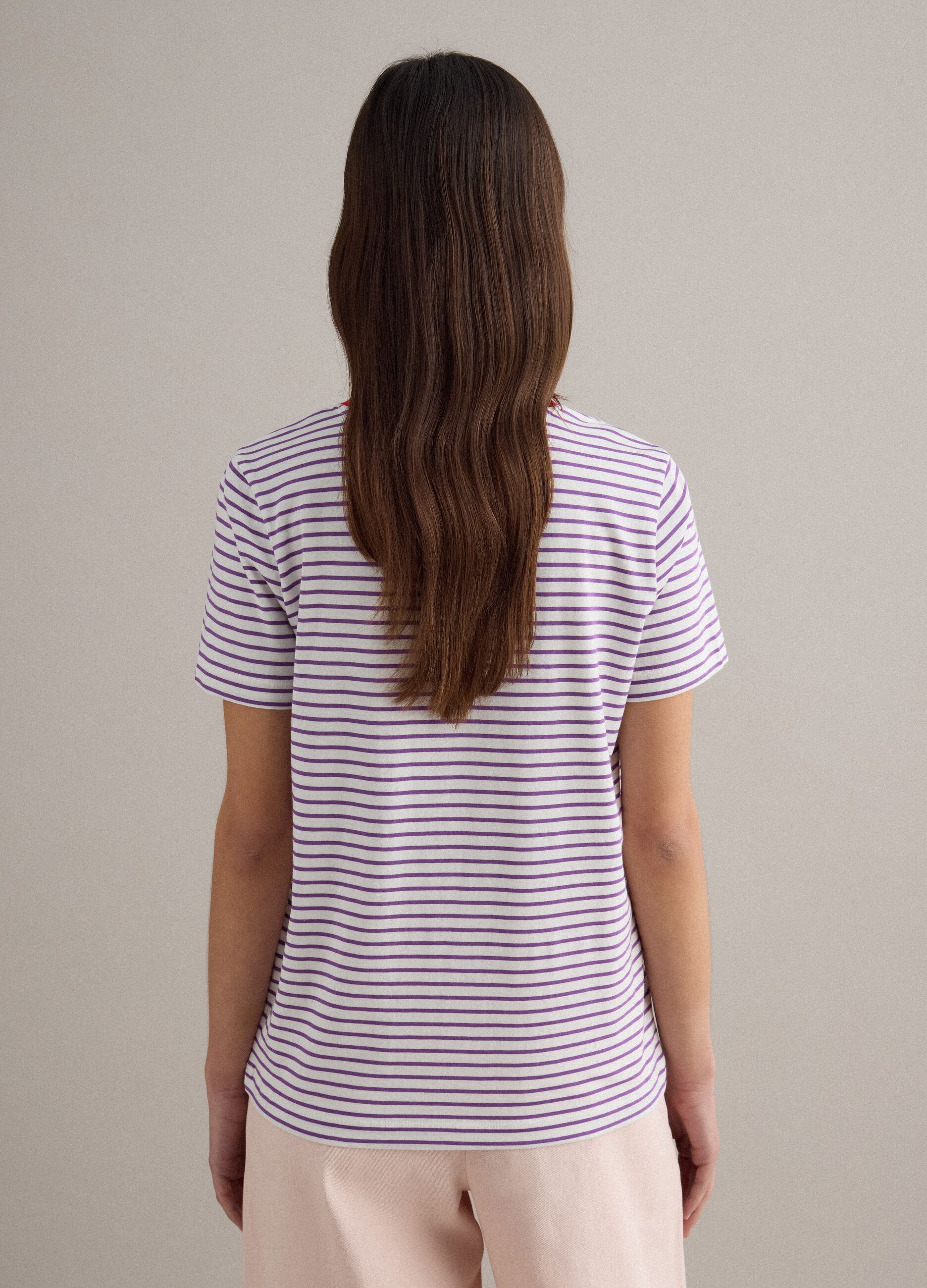 Gr&uuml;n-wei&szlig;e T-Shirt aus reiner Baumwolle, Regular Fit