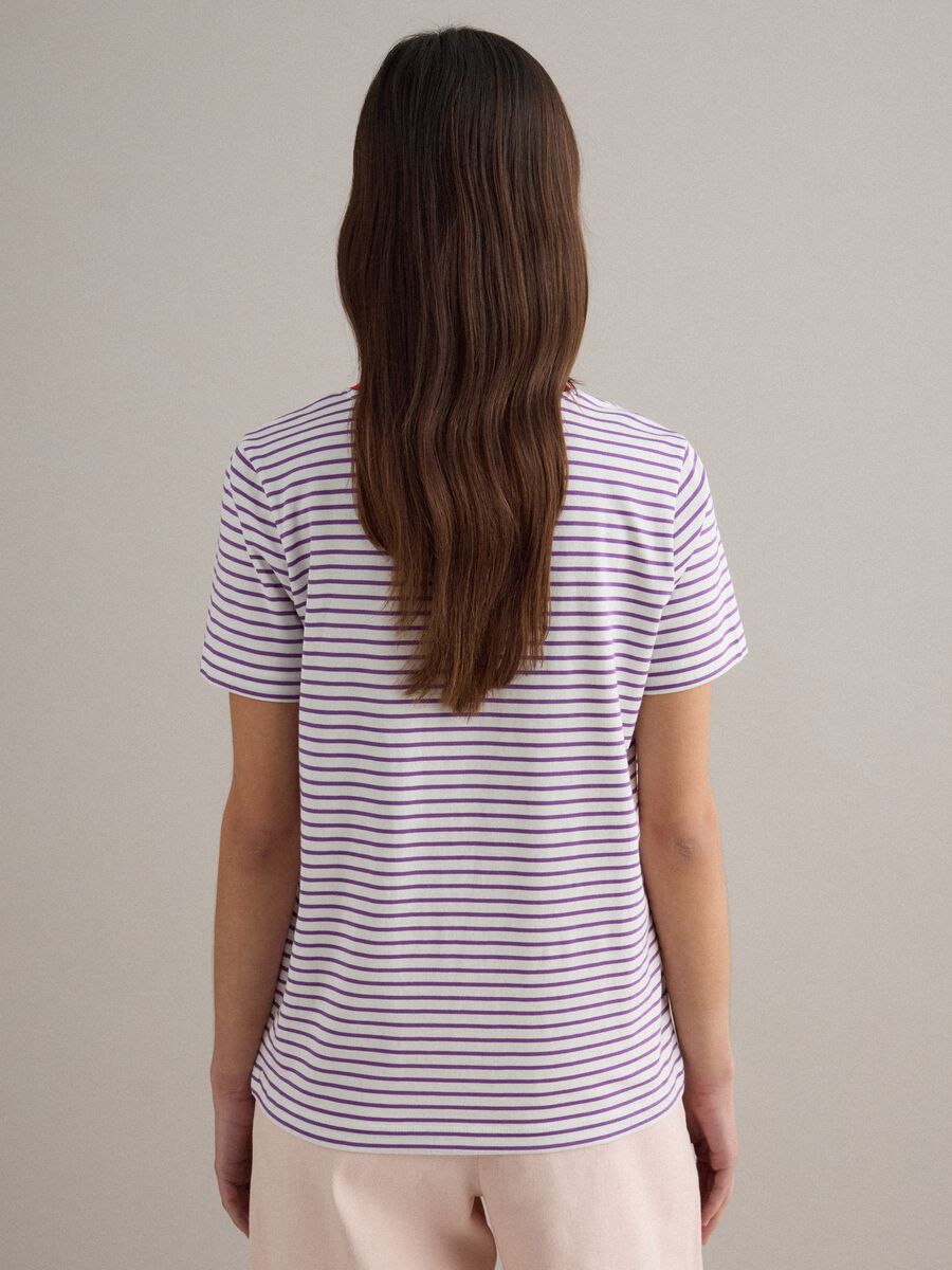 Gr&uuml;n-wei&szlig;e T-Shirt aus reiner Baumwolle, Regular Fit_3