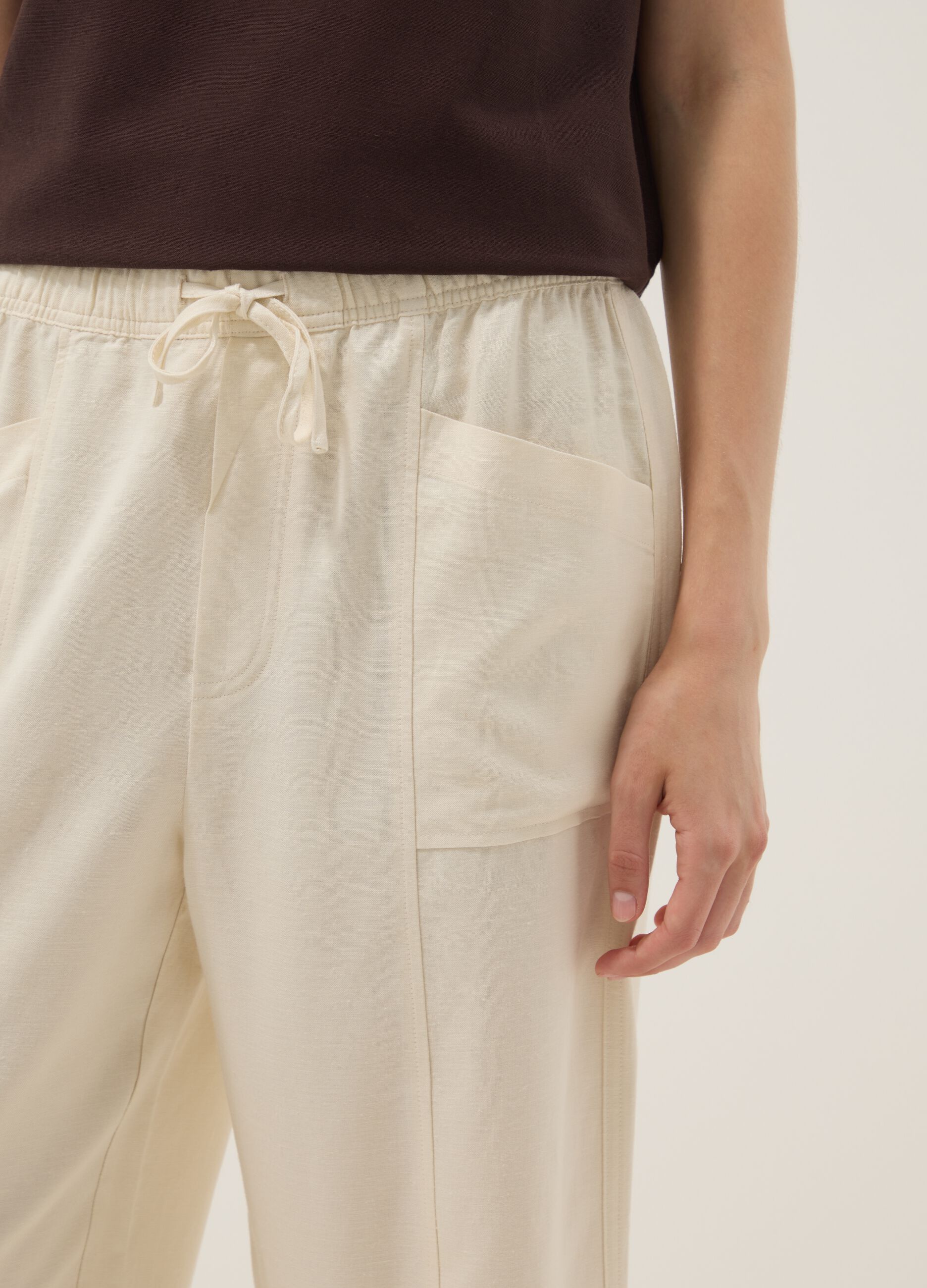 White viscose-linen blend trousers with drawstring, straight fit