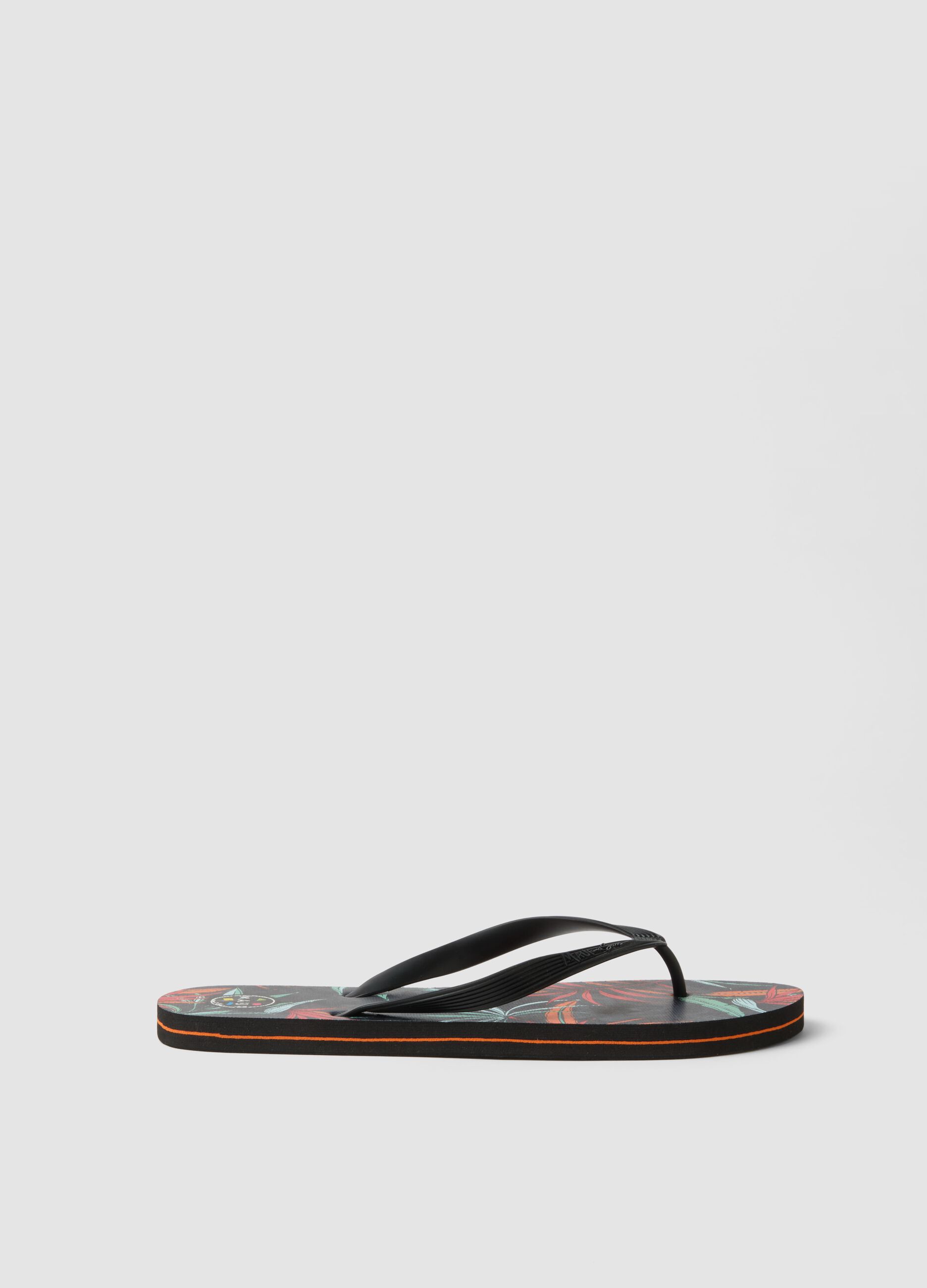 Multicolour flip-flops with tropical pattern