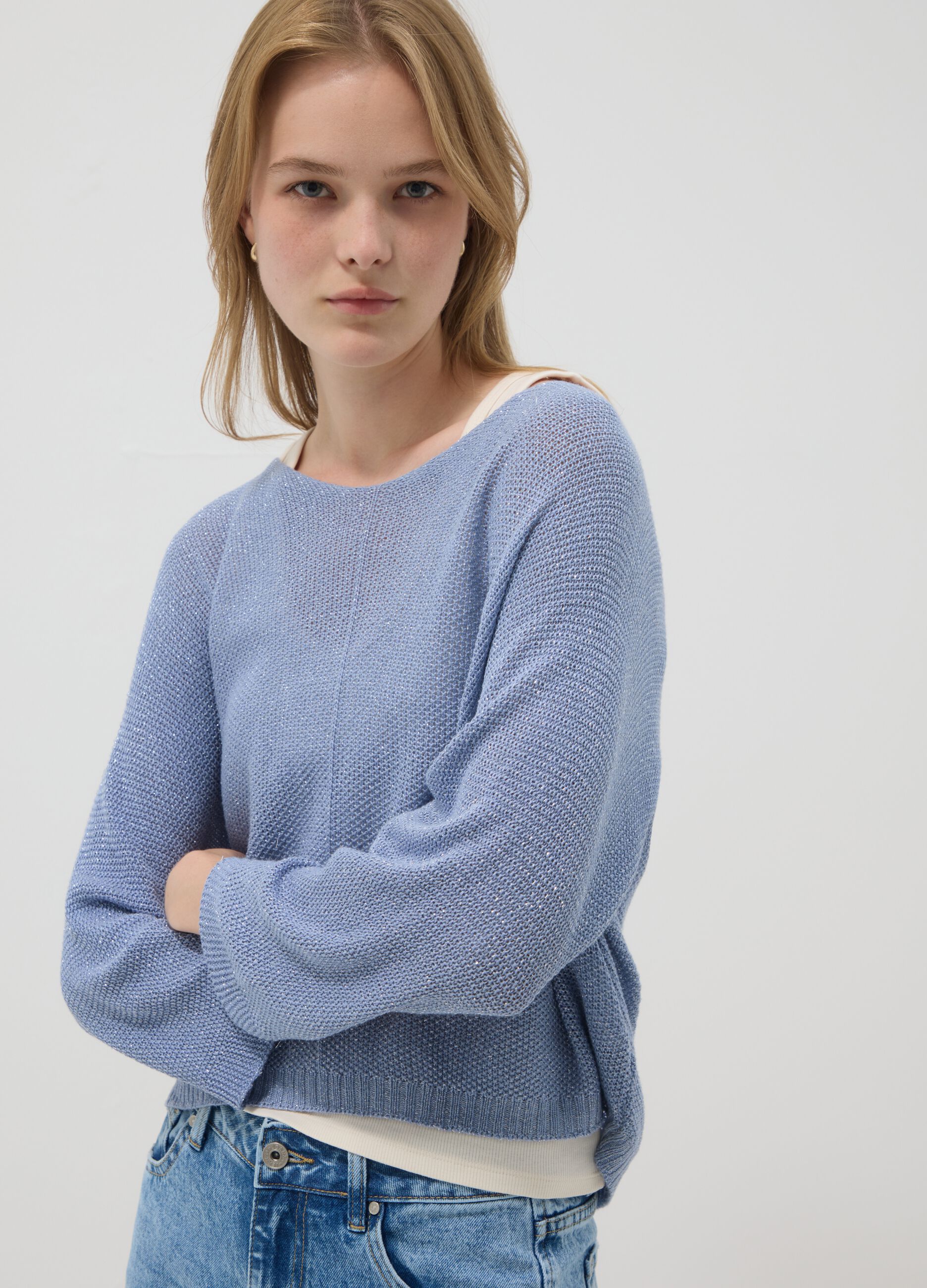 Light blue viscose and linen blend V-neck jumper
