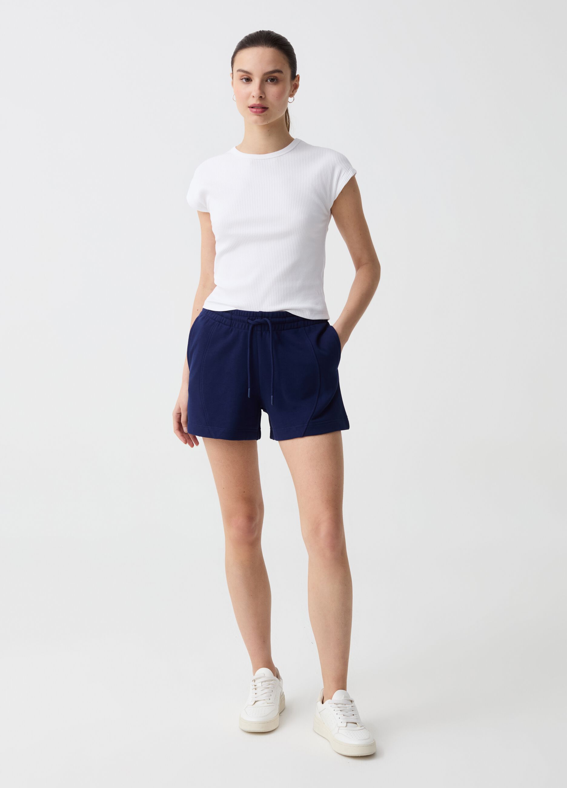 Shorts Essential con cuciture in rilievo