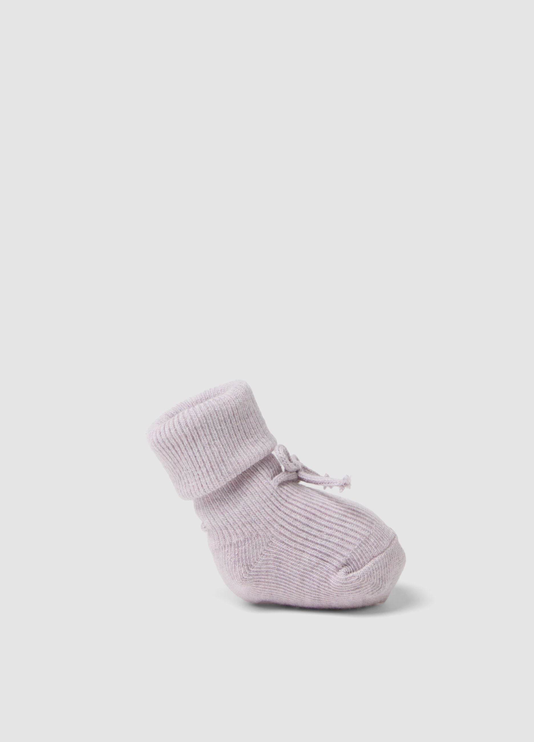 Botinhas rosa em malha de algod&atilde;o org&acirc;nico para beb&eacute; menina