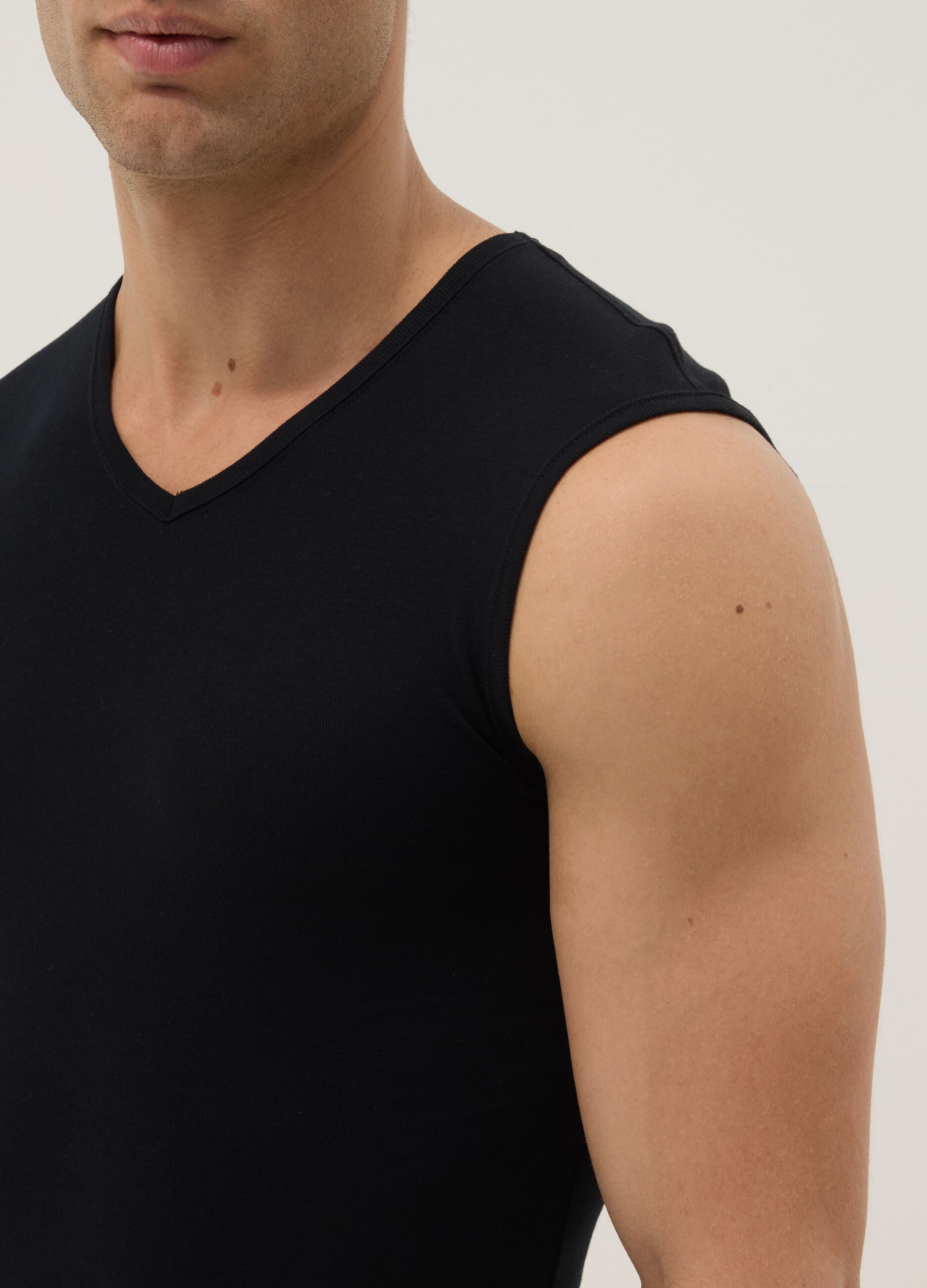 Black regular fit pure cotton tank top with wide shoulder strap