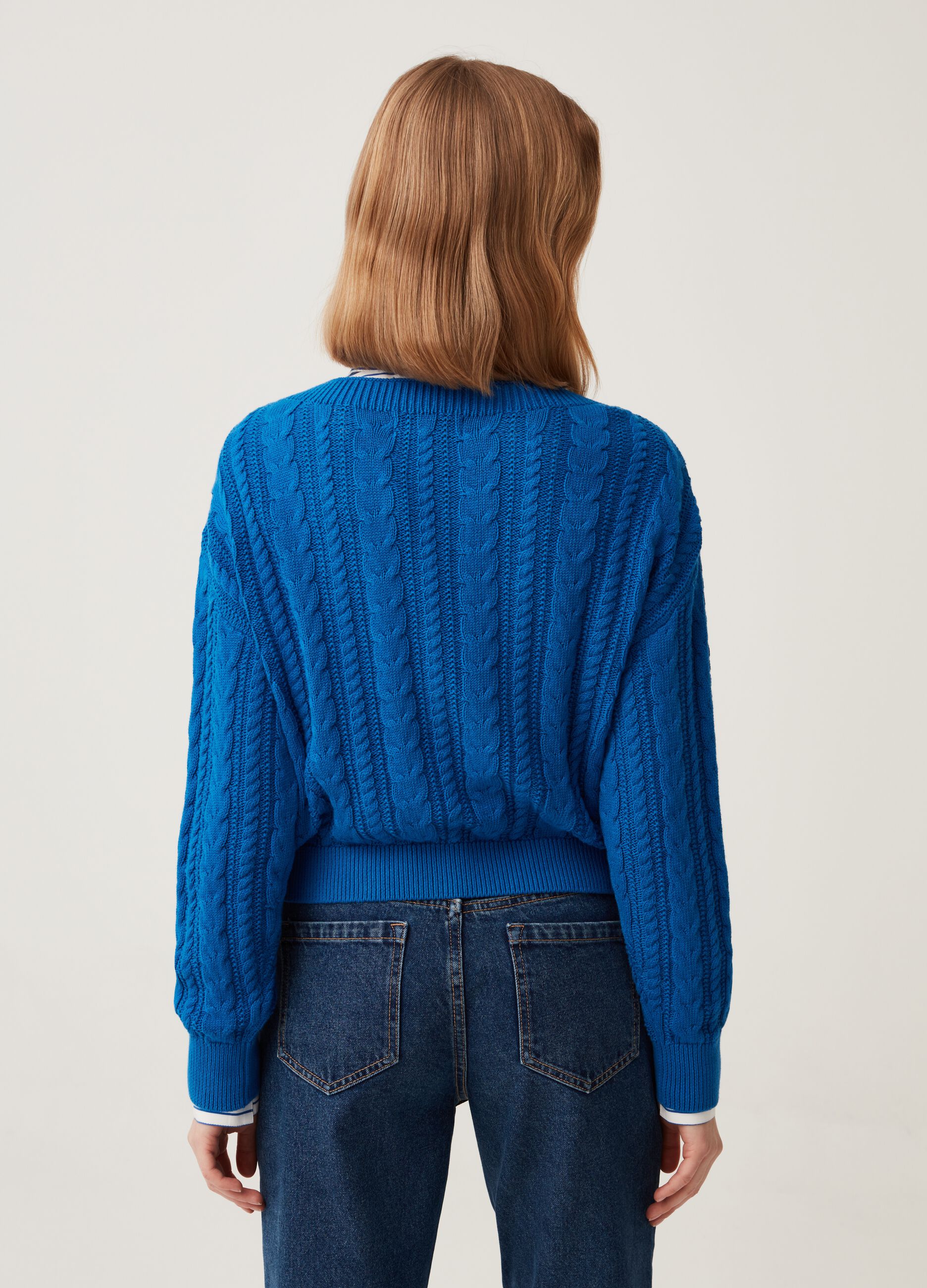 Pullover with boat neck