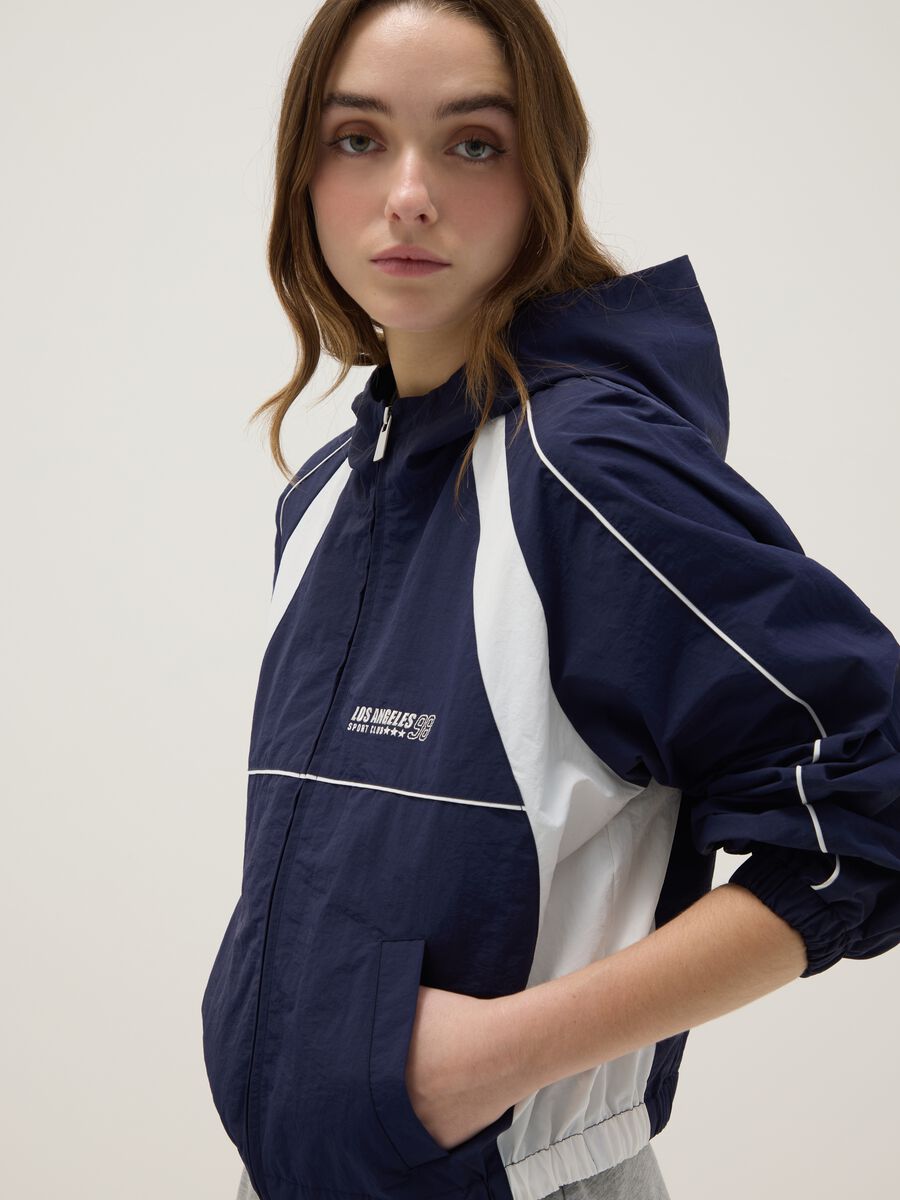 Lightweight multicolor jacket regular fit with zip and hood_1