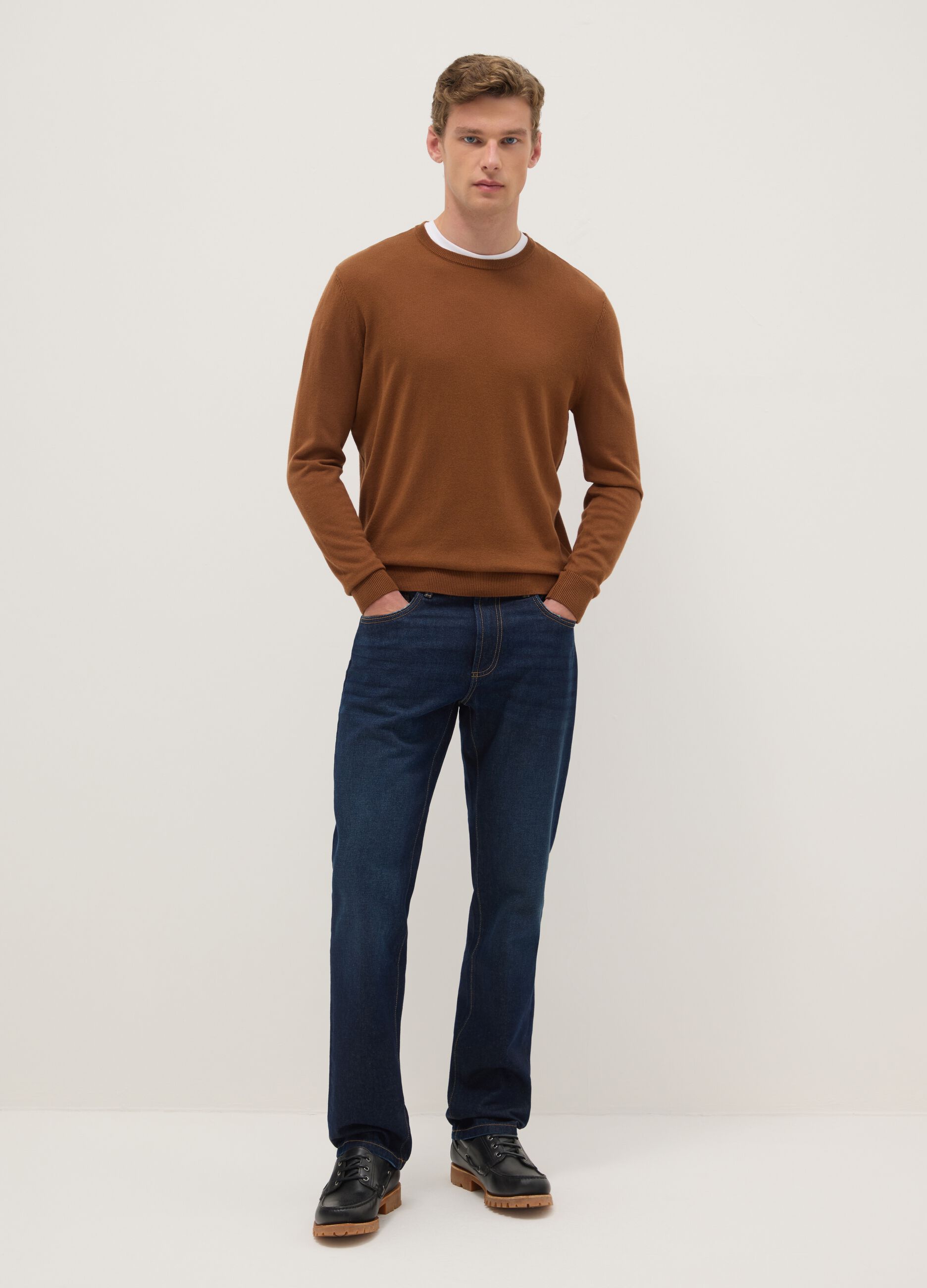 Brown crew neck pullover in regular fit cotton blend