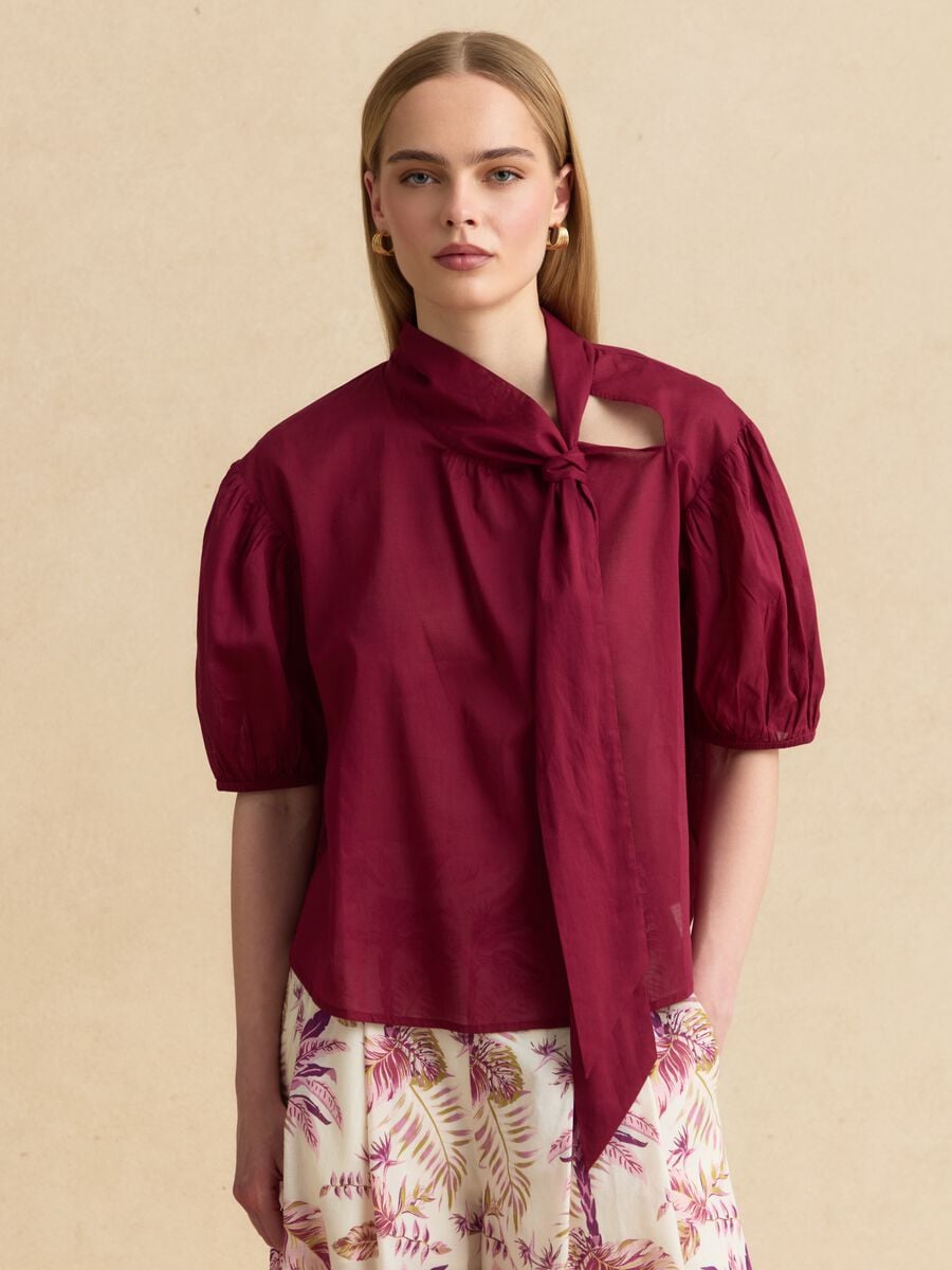 Red pure cotton regular-fit blouse with bow_0
