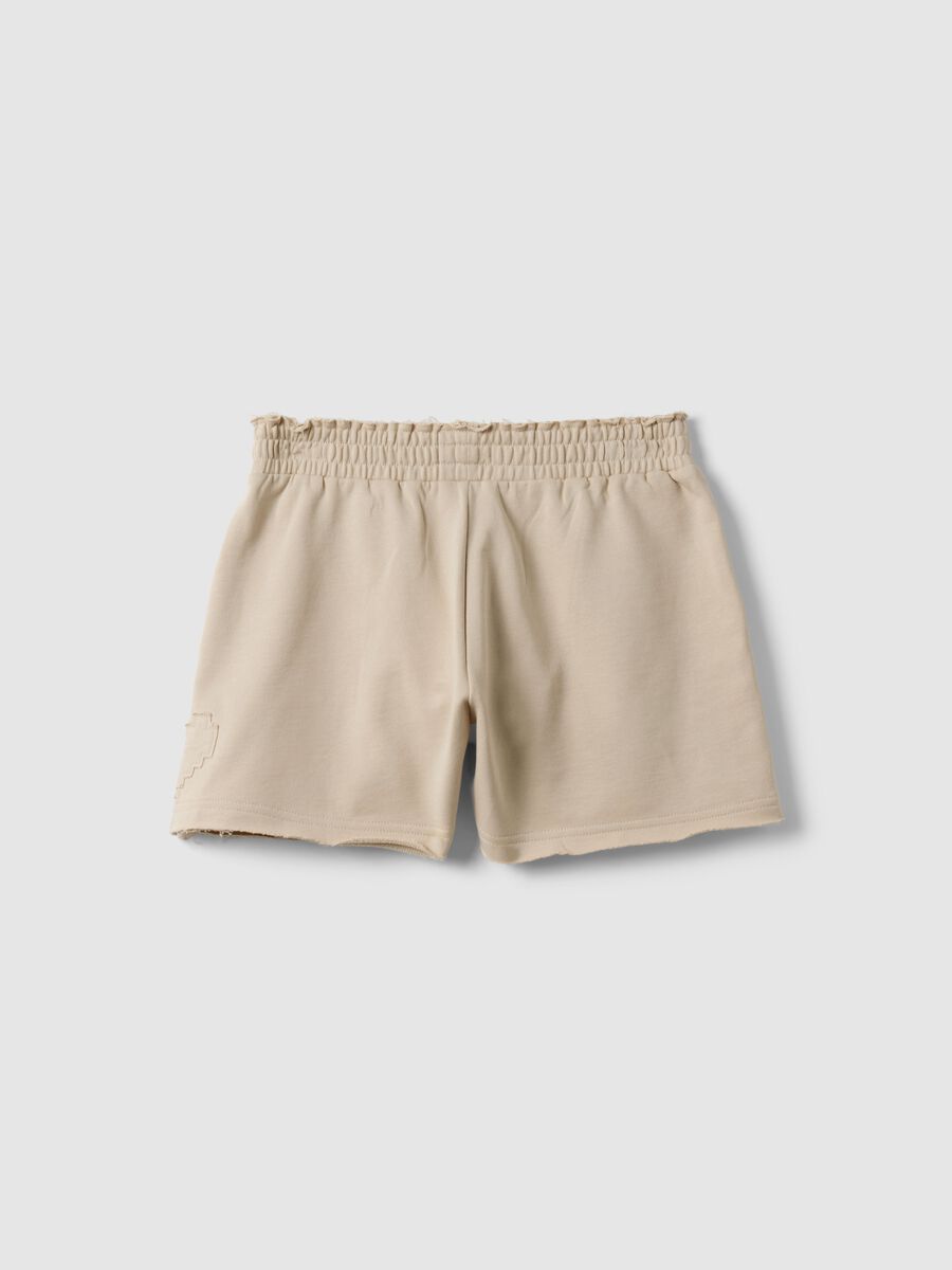 Girls' beige pure cotton shorts with relaxed fit_4