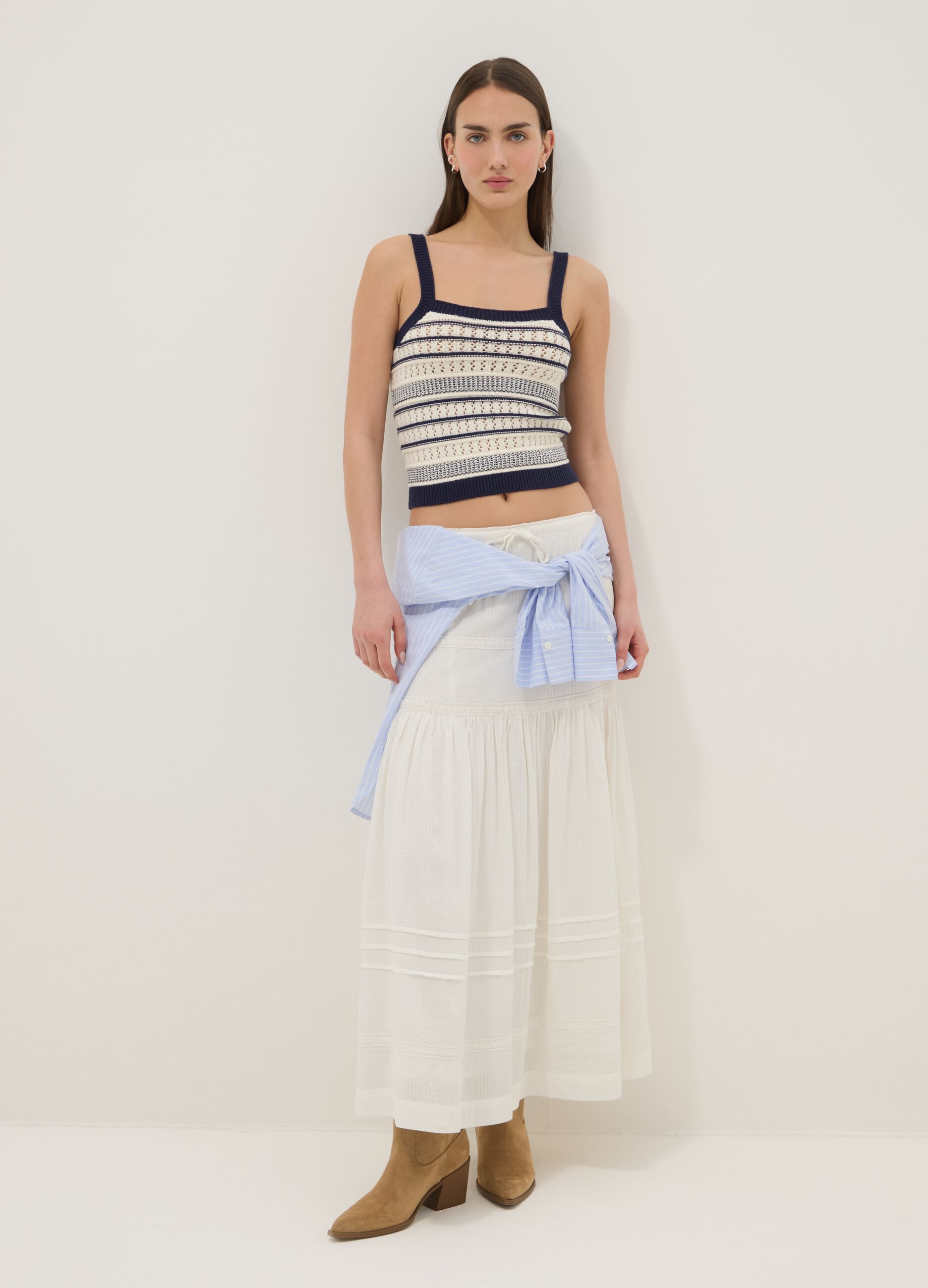 Tailliertes, mehrfarbig gestreiftes Top aus reiner Baumwolle mit d&uuml;nnen Tr&auml;gern