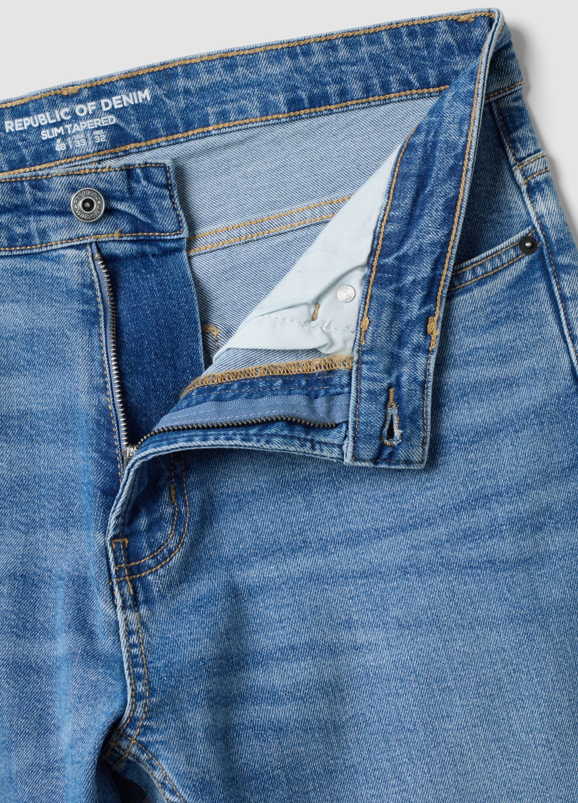 Jean slim bleu en coton stretch