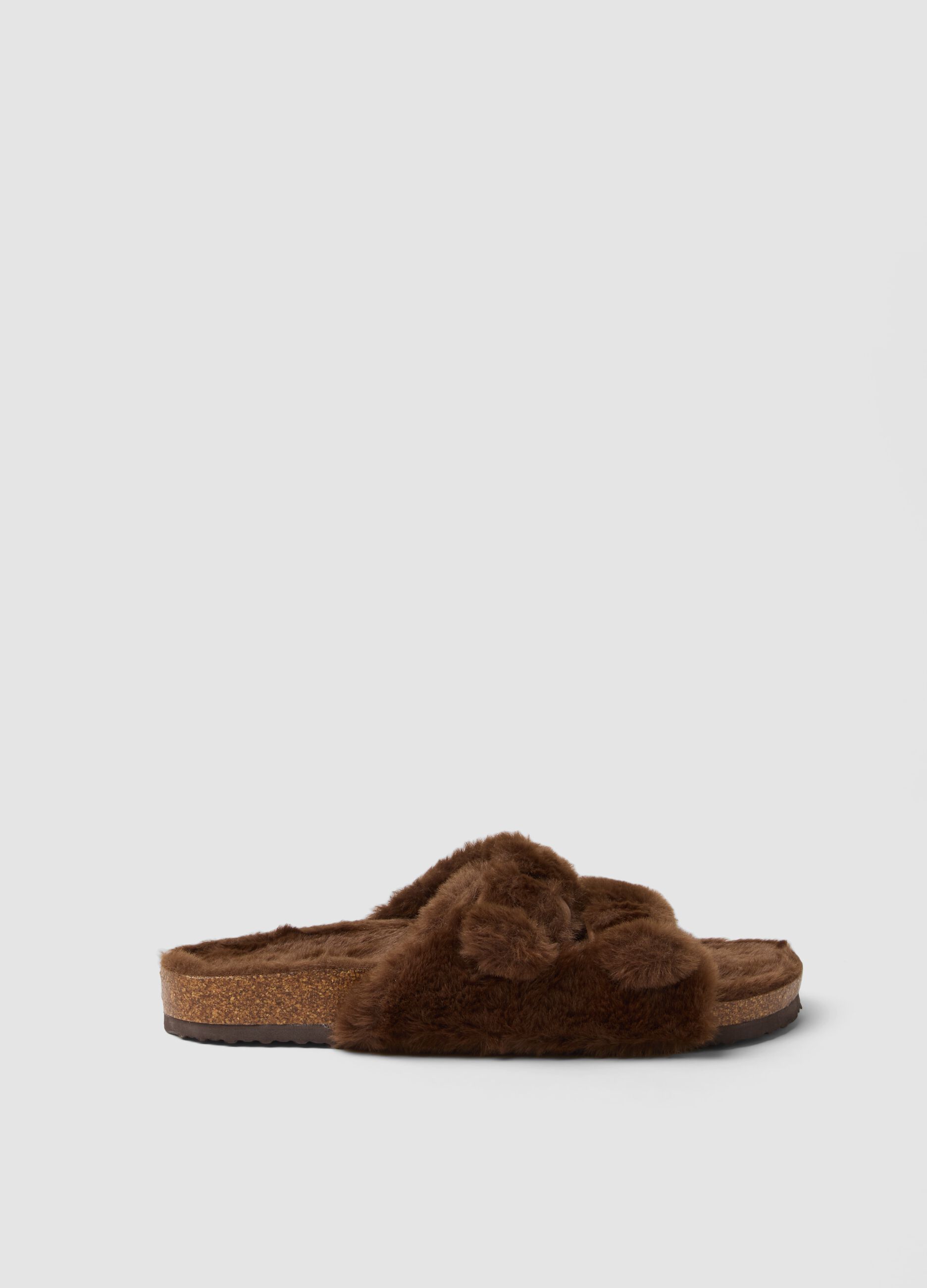 Brown double-strap slippers