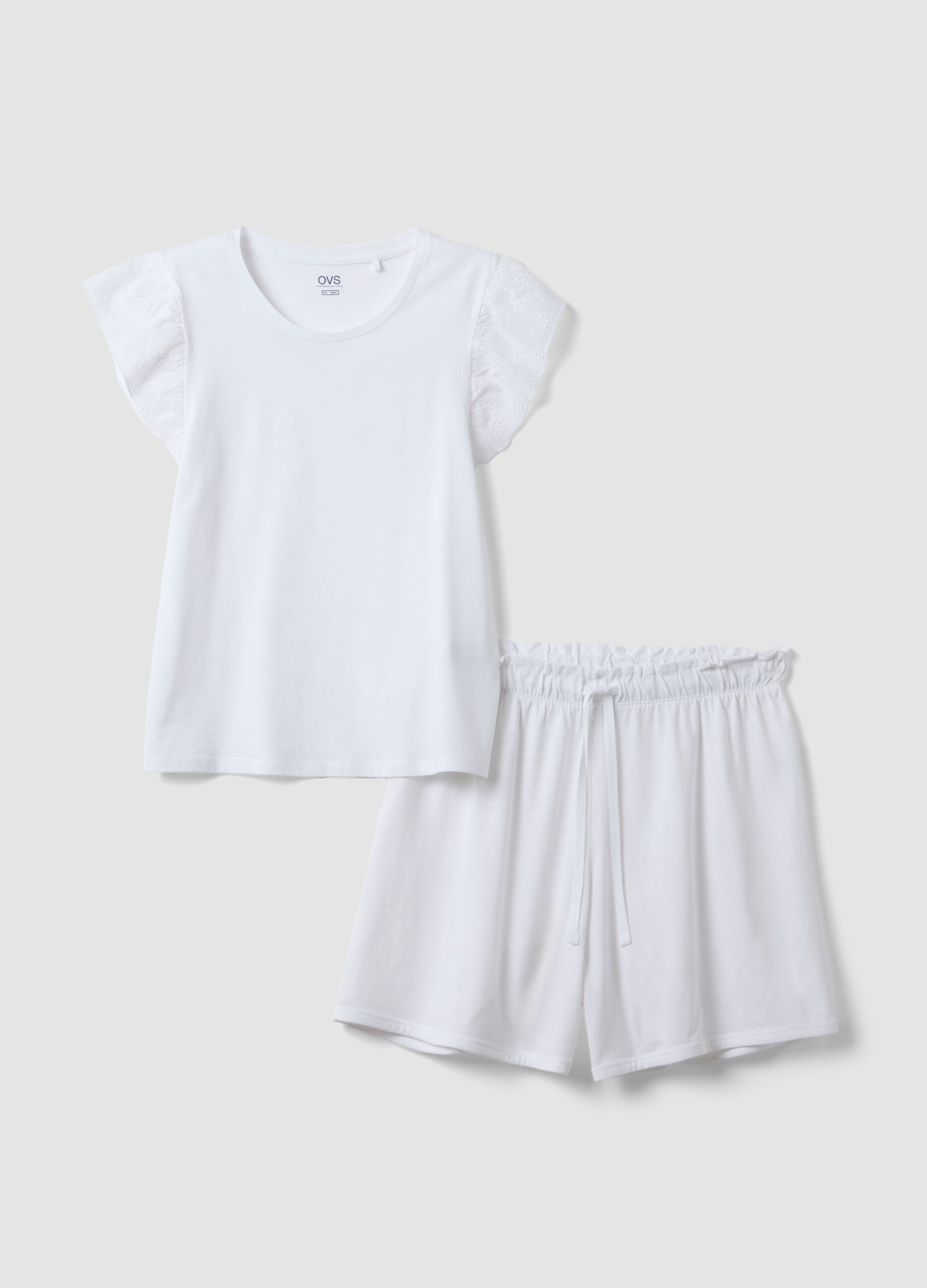 Pyjama court blanc en pur coton, coupe regular avec volants