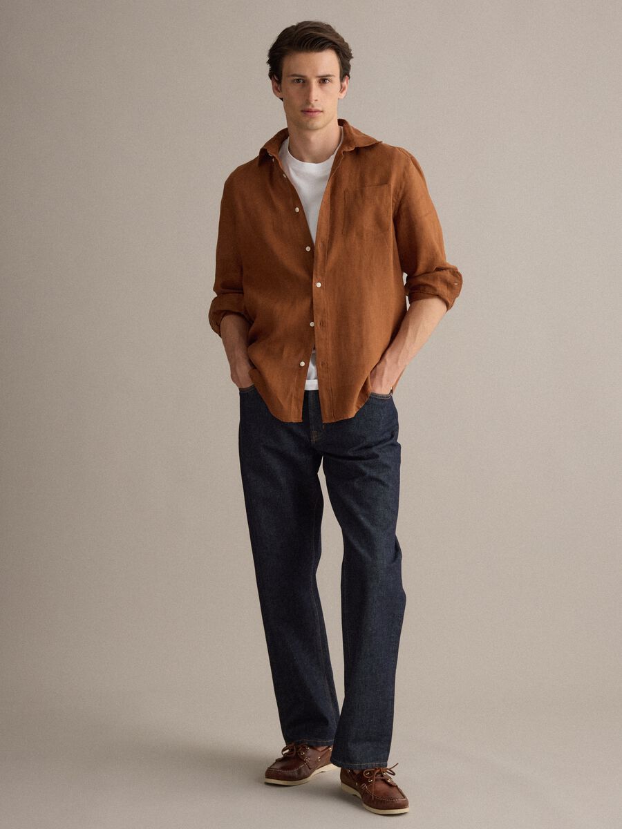 Braunes Hemd aus reinem Leinen mit Button-down-Kragen, Regular Fit_2