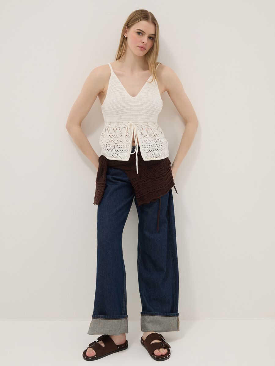 &Lambda;&epsilon;&upsilon;&kappa;ό &tau;&omicron;&pi; regular fit &alpha;&pi;ό 100% &beta;&alpha;&mu;&beta;ά&kappa;&iota; &mu;&epsilon; &delta;&iota;ά&tau;&rho;&eta;&tau;&eta; &upsilon;&phi;ή_1