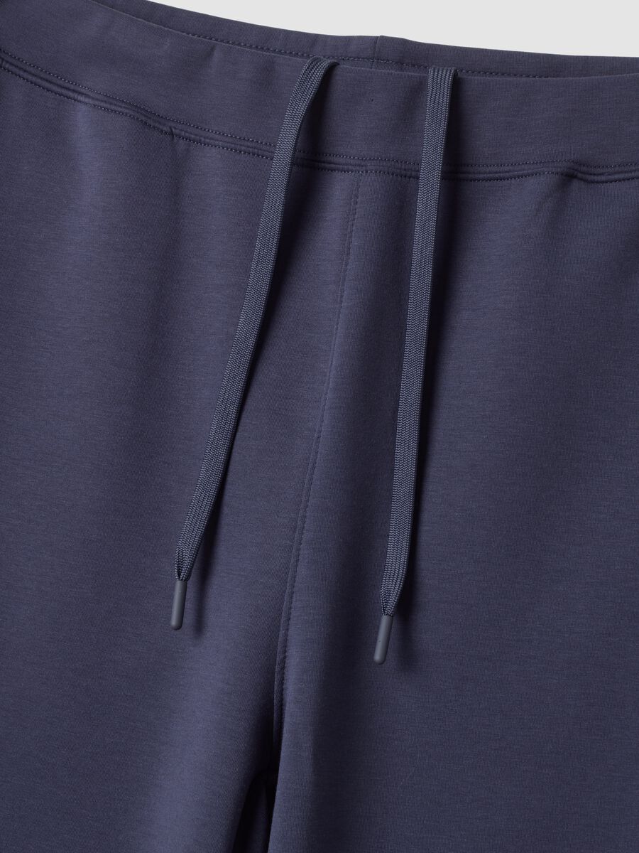 Joggers azuis regular fit em tecido el&aacute;stico Easy Dry_5